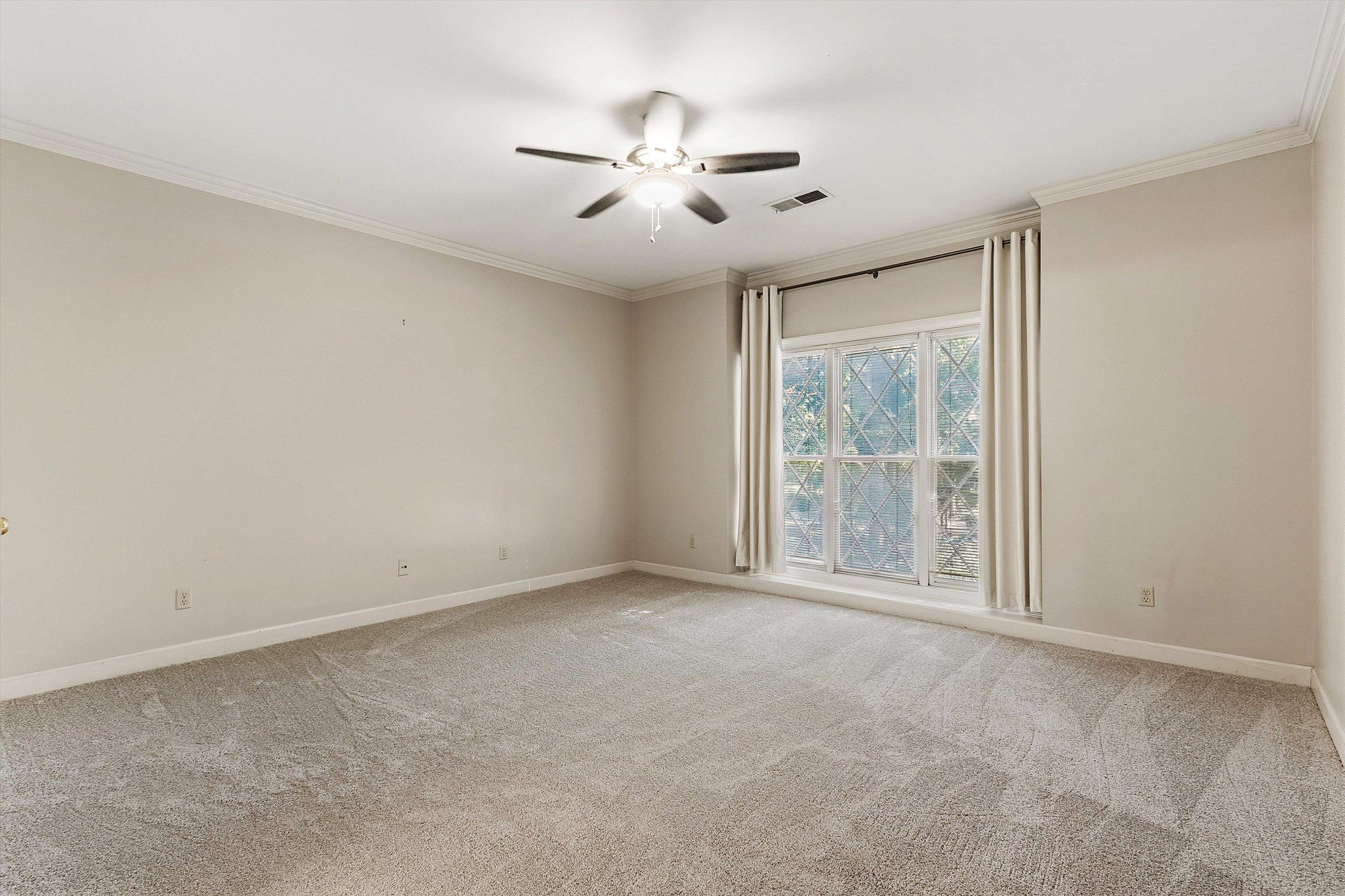 7813 Woodlark Cv Property Photo 22