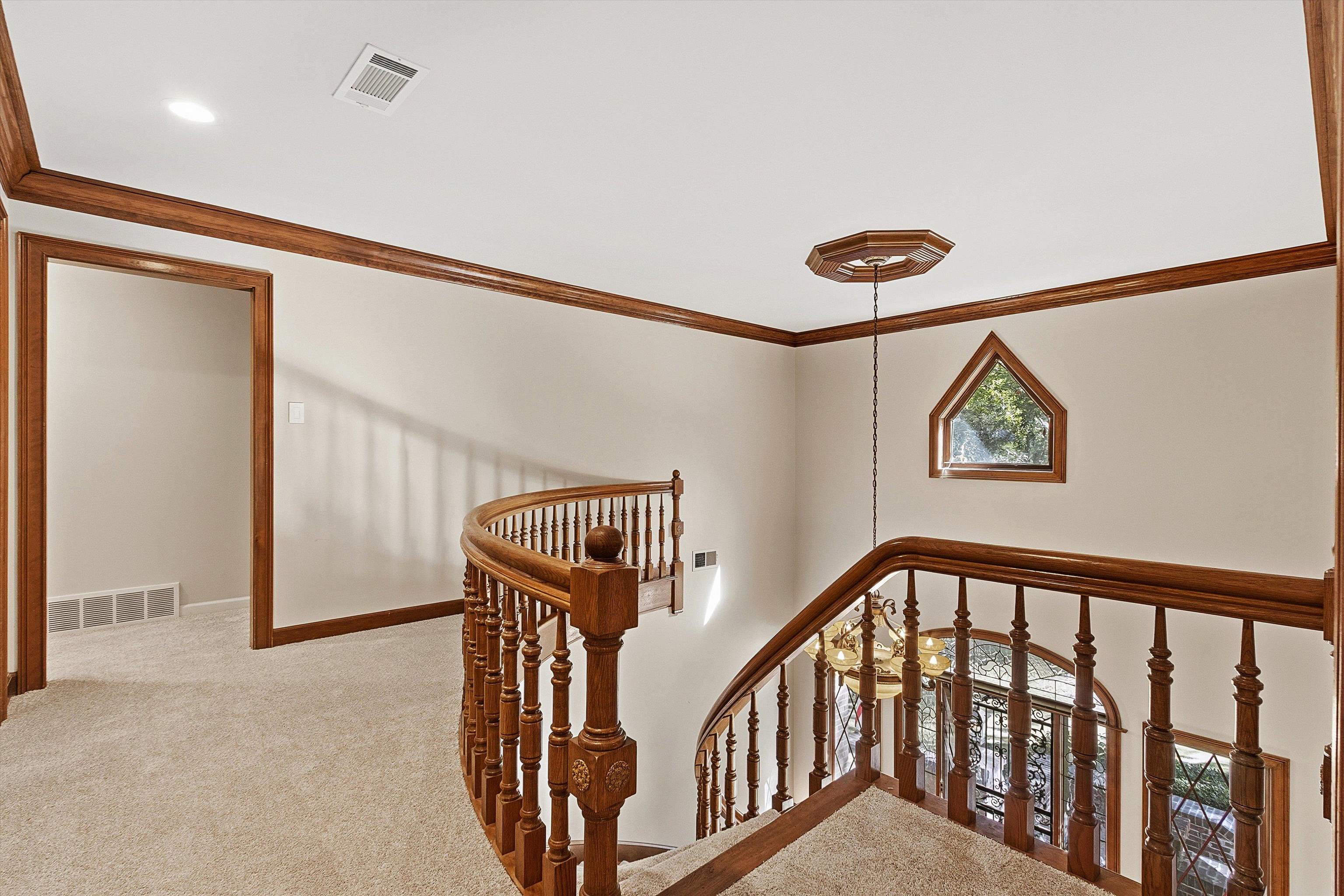 7813 Woodlark Cv Property Photo 24