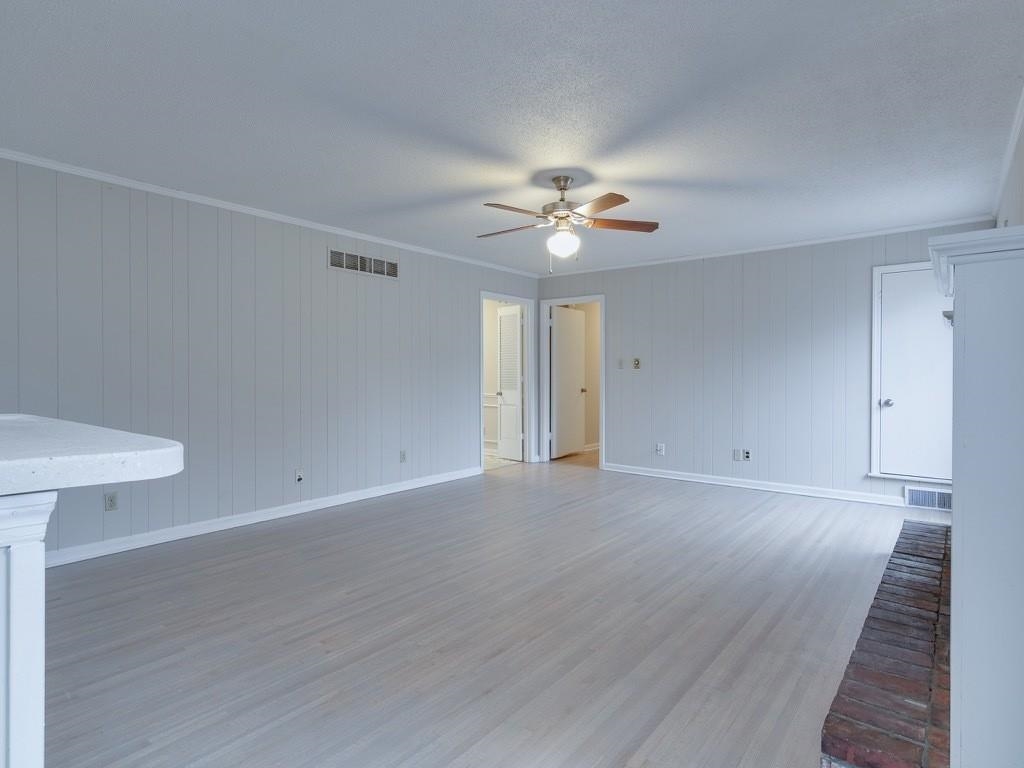 3150 Estes St Property Photo 5