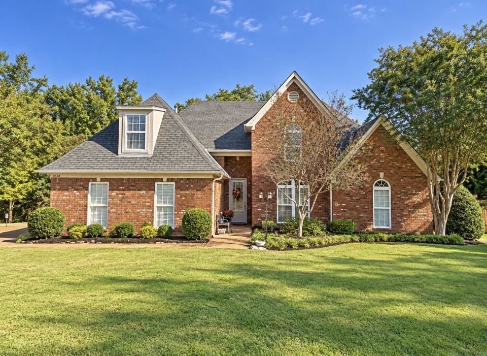 8858 CARRIAGE CREEK RD Property Photo 1