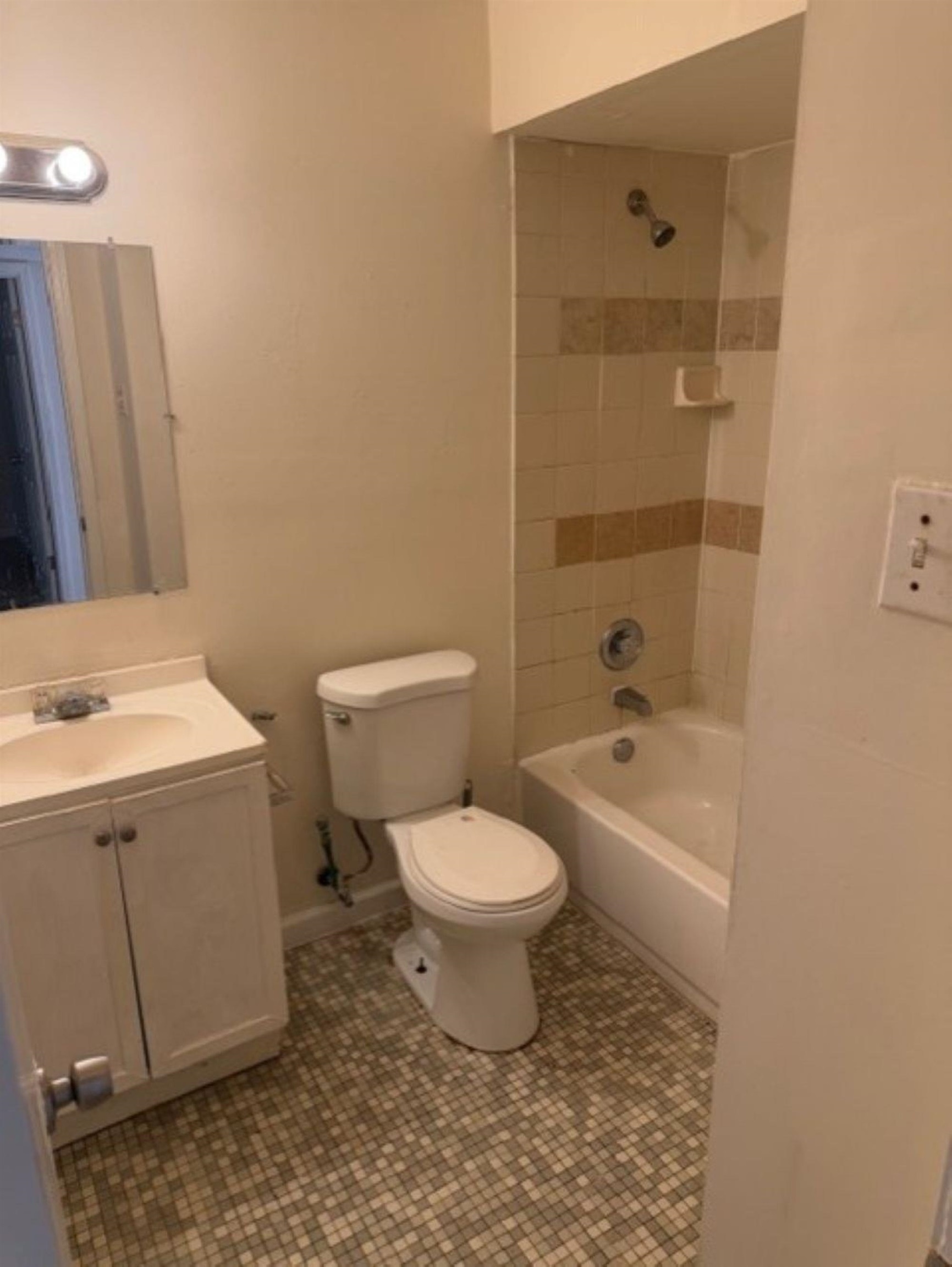 3721 Millbranch Rd Property Photo 16