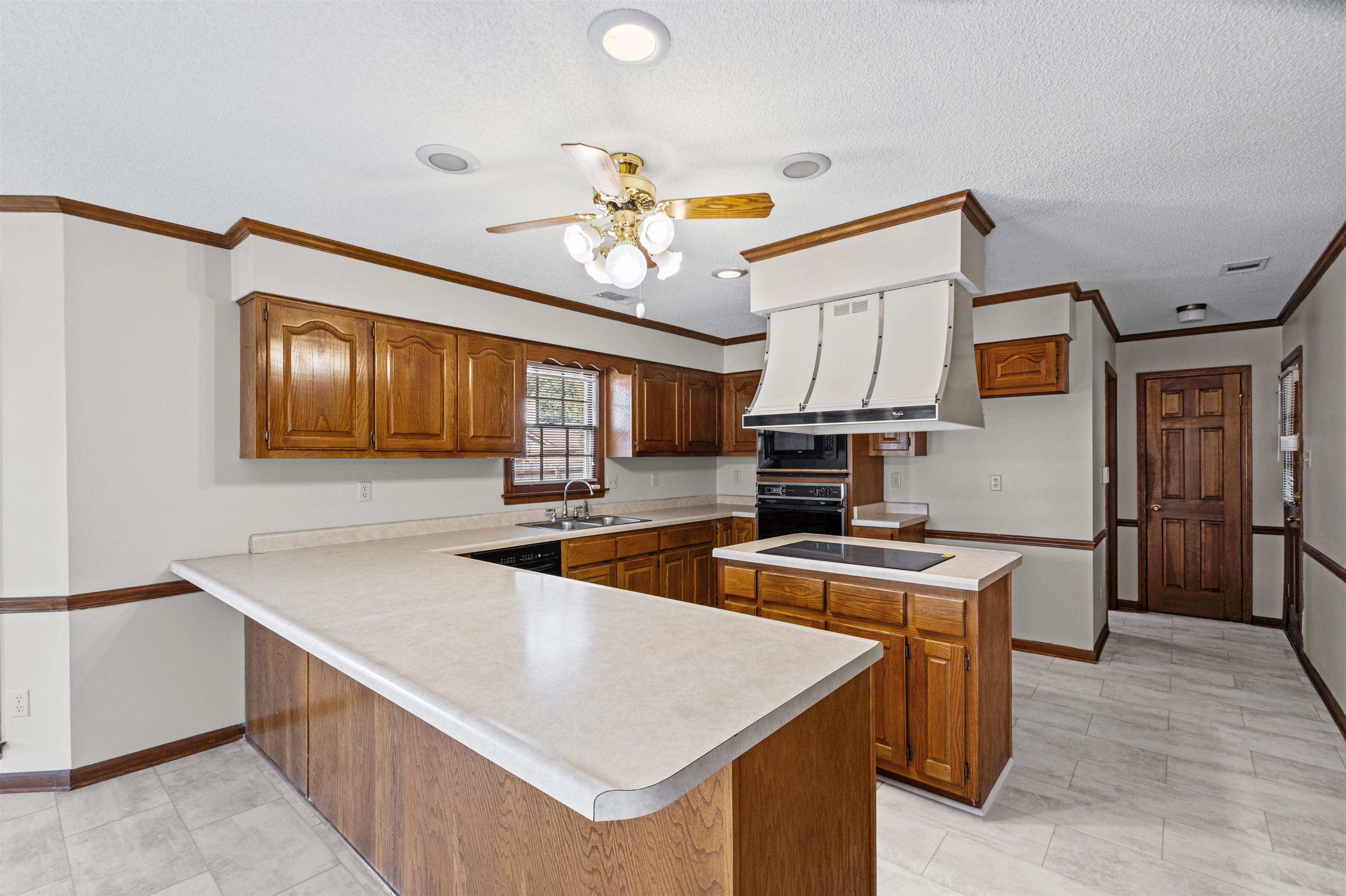 7084 Crestridge Rd Property Photo 10