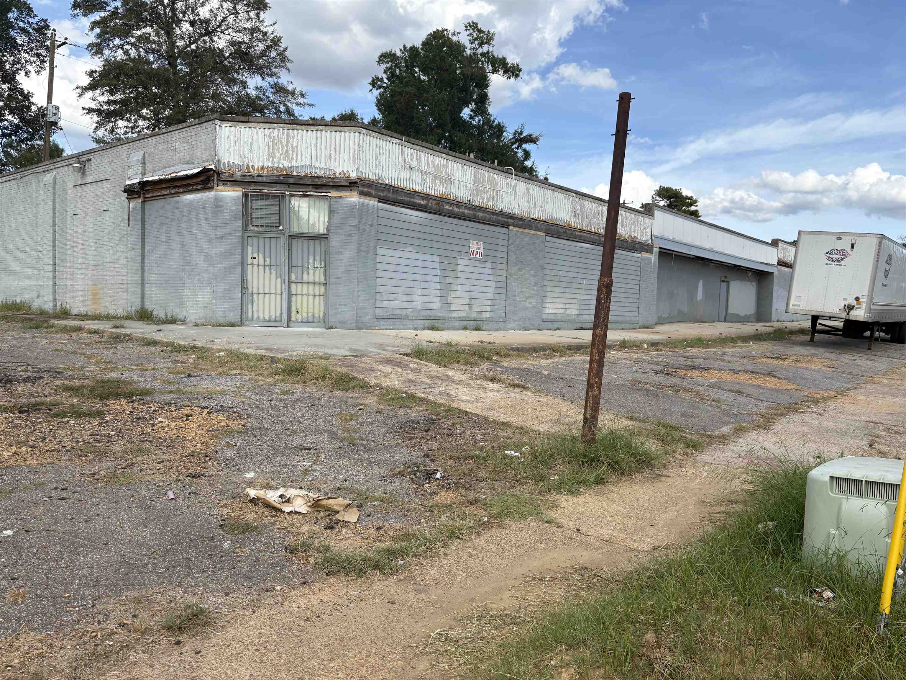 3180 Barron Ave Property Photo 2