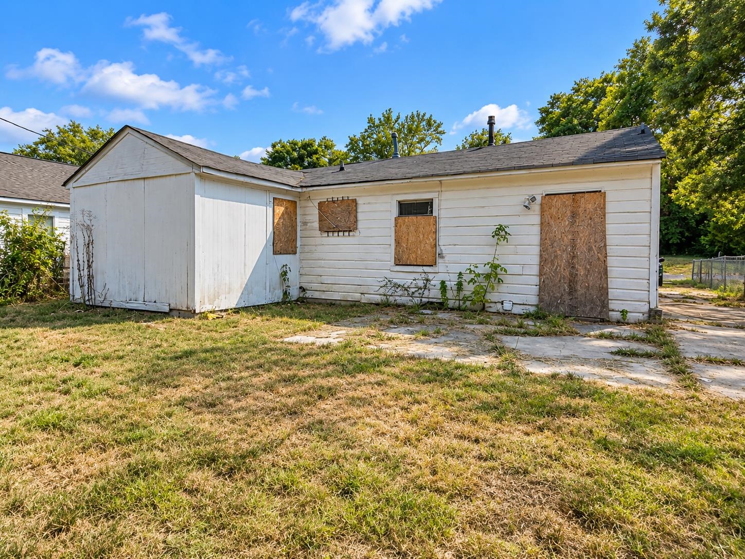 4450 Suncrest Dr Property Photo 24