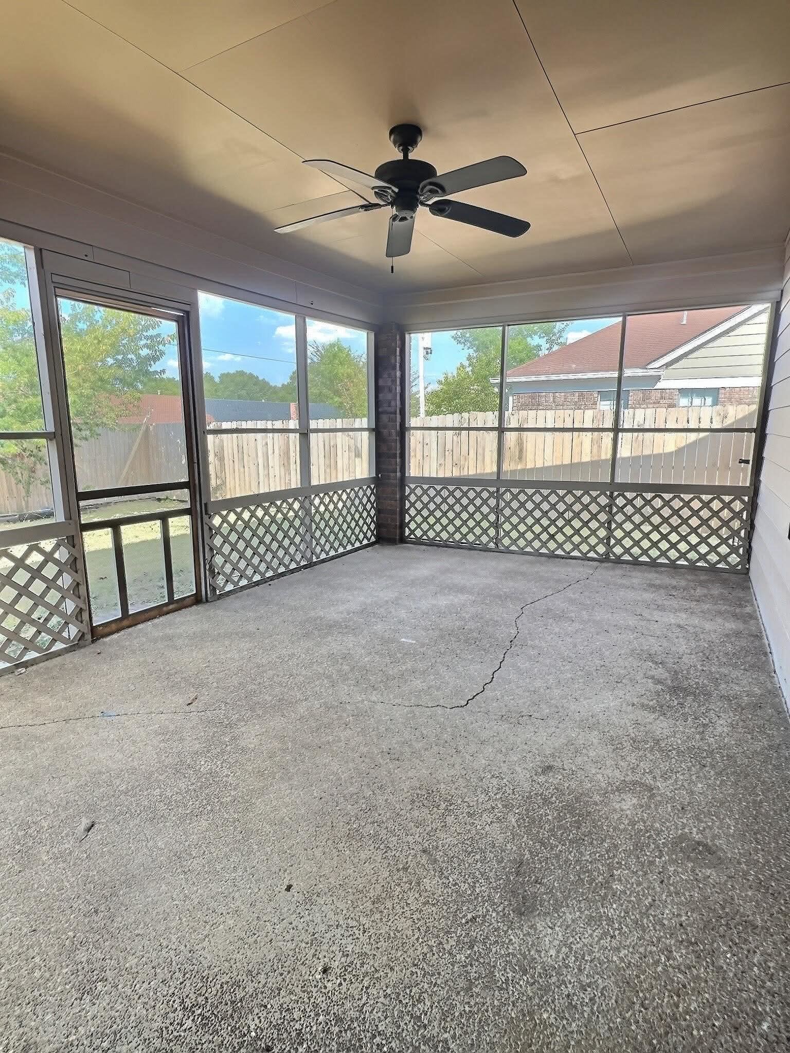 7372 Stonington Dr Property Photo 13