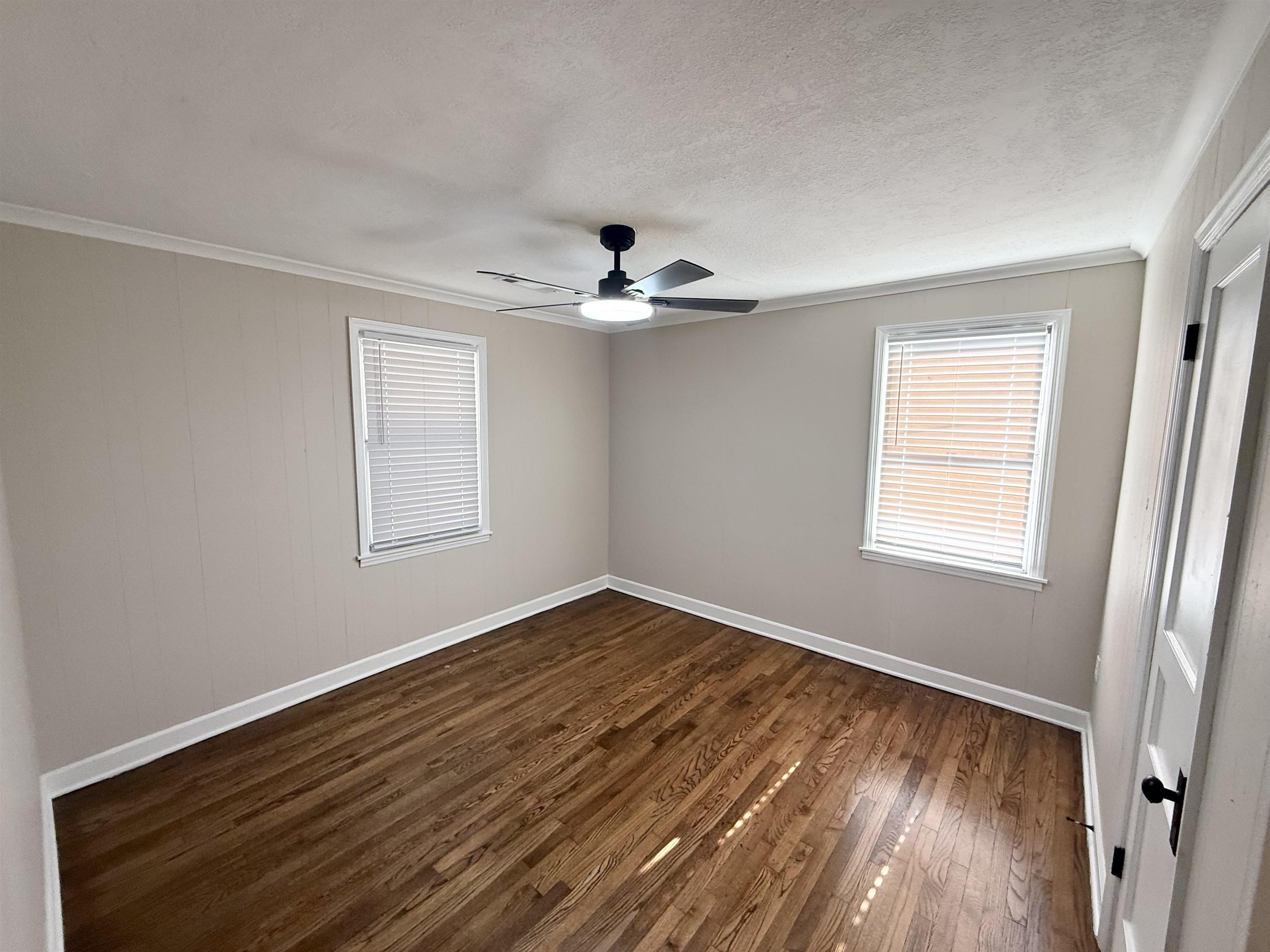3475 Vernon Ave Property Photo 11