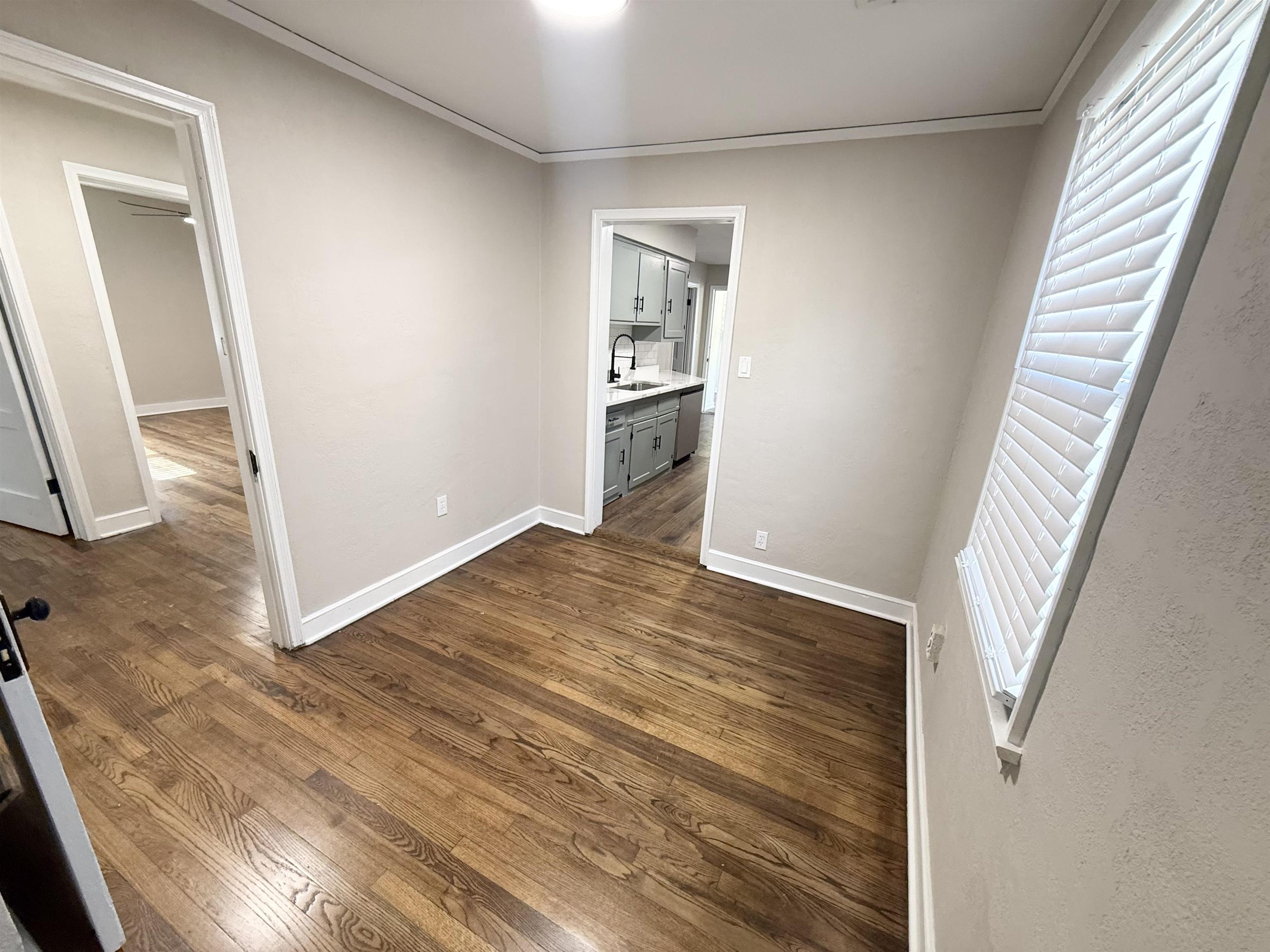 3475 Vernon Ave Property Photo 15