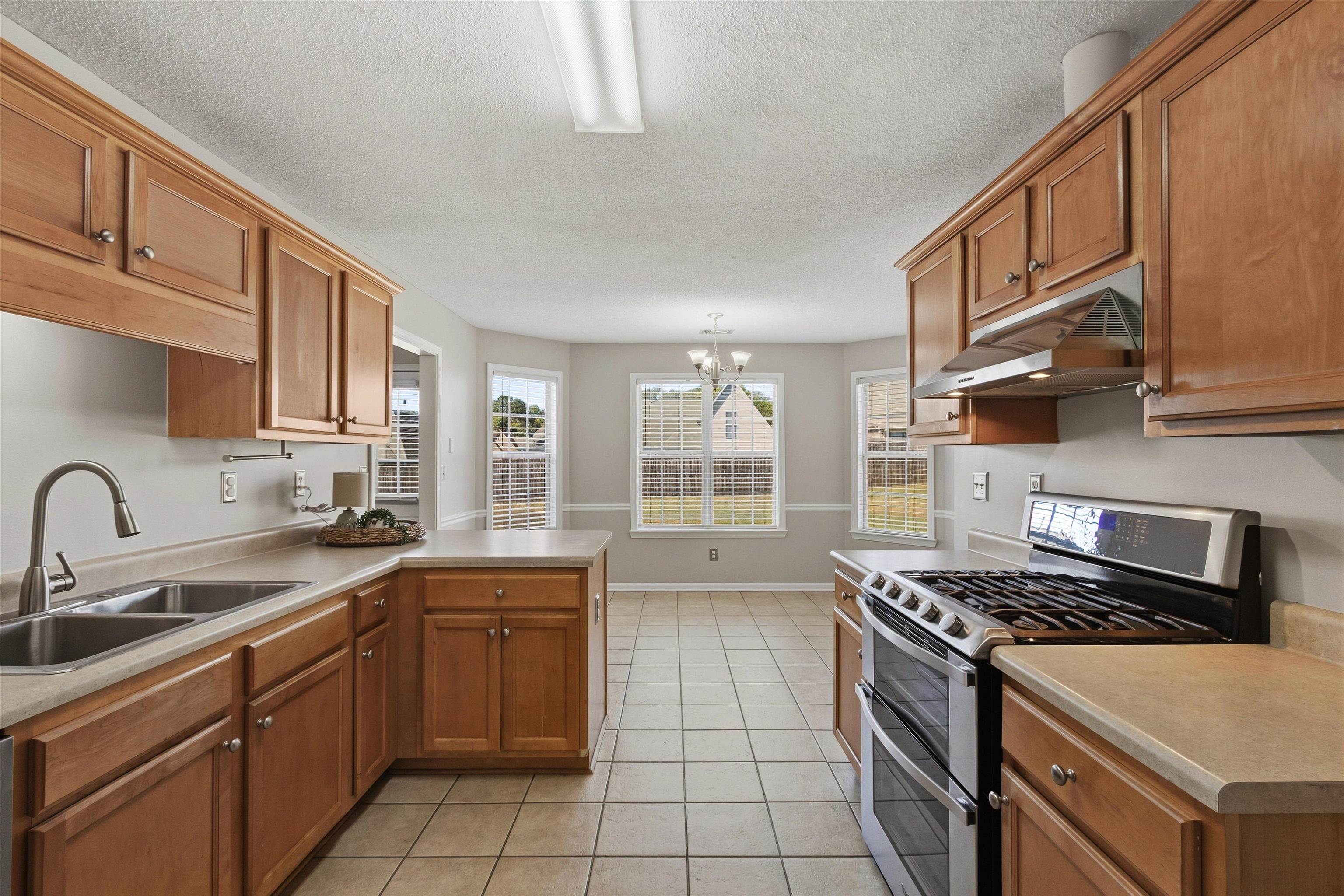 5177 Melanie Creek Cv Property Photo 6