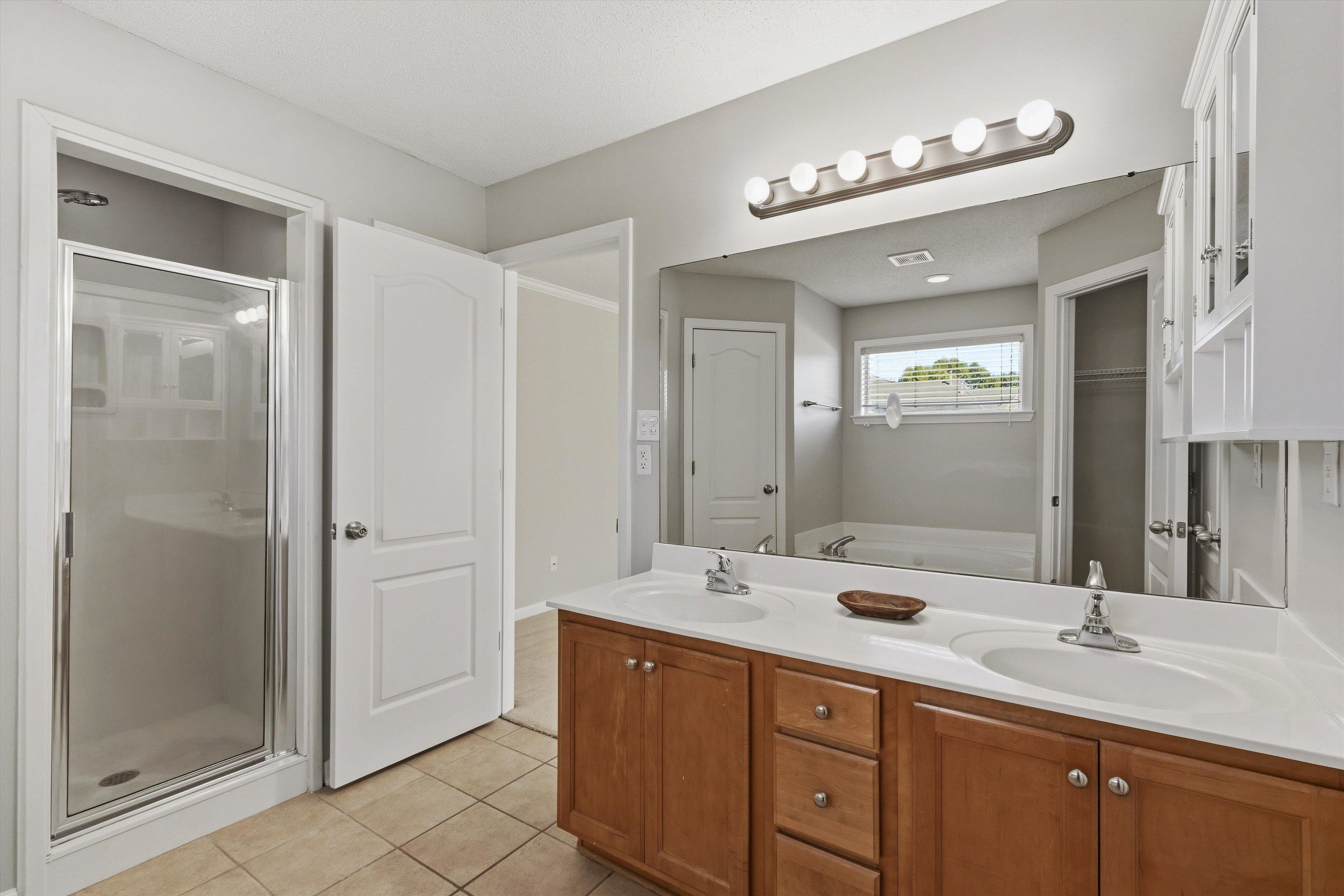 5177 Melanie Creek Cv Property Photo 24