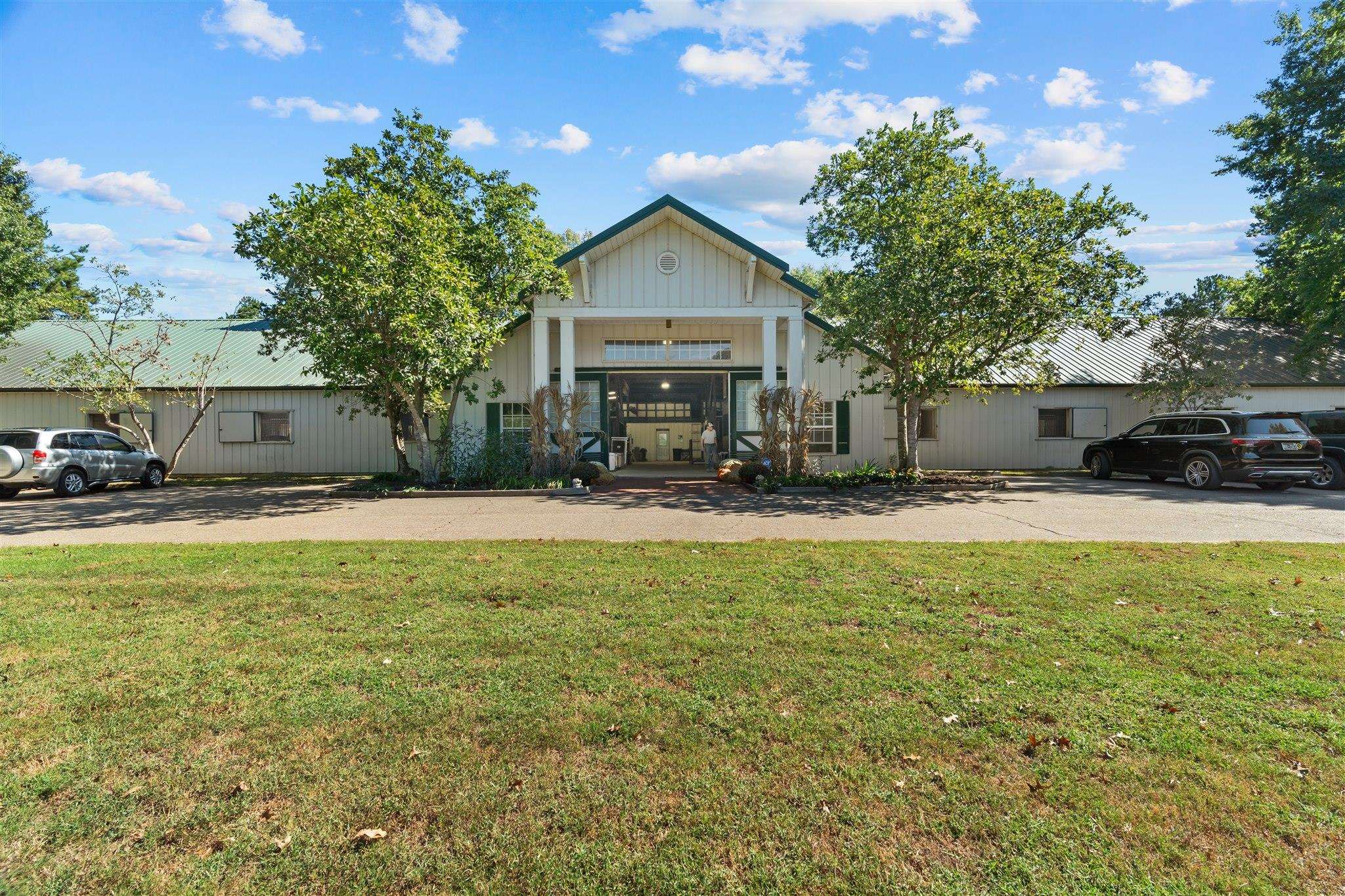 450 N Reid-hooker Rd Property Photo 3