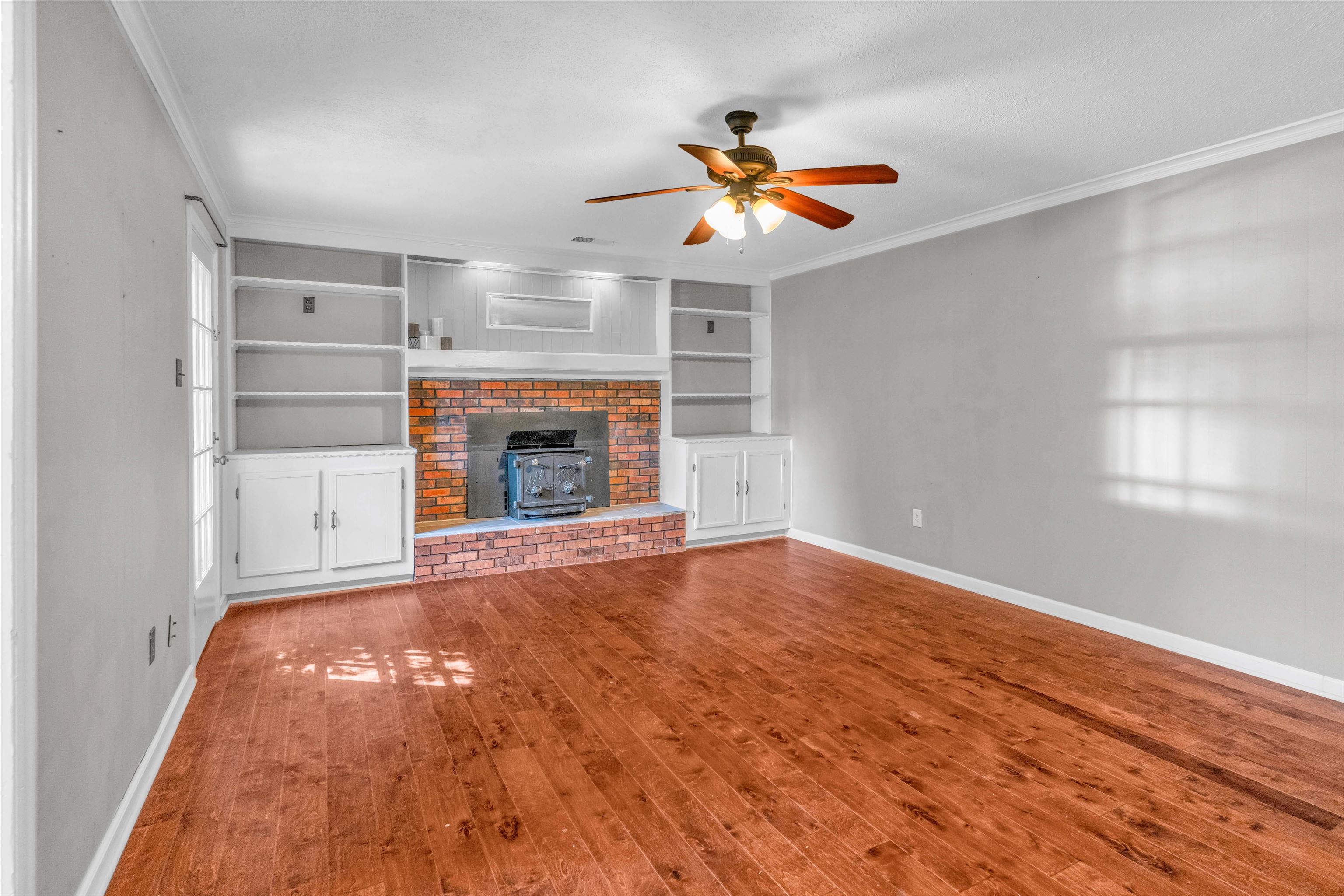 2695 Elmore Park Rd Property Photo 13