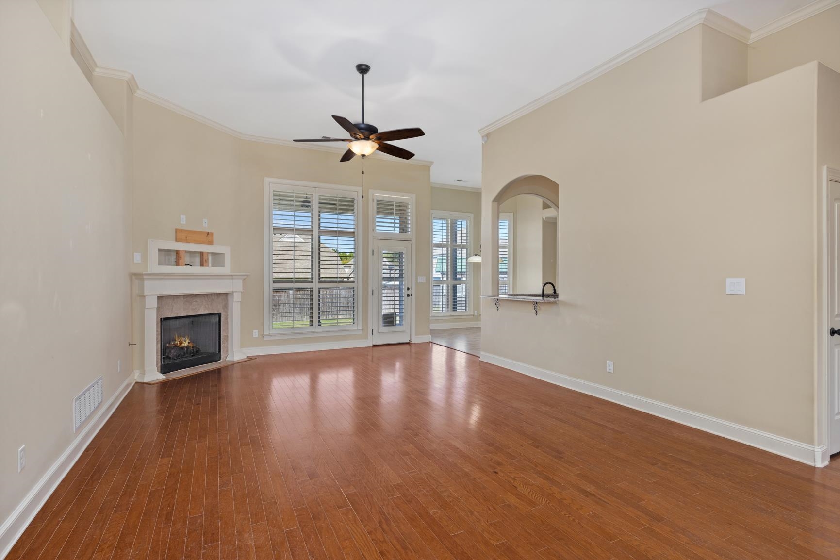 110 James Xing Dr Property Photo 7