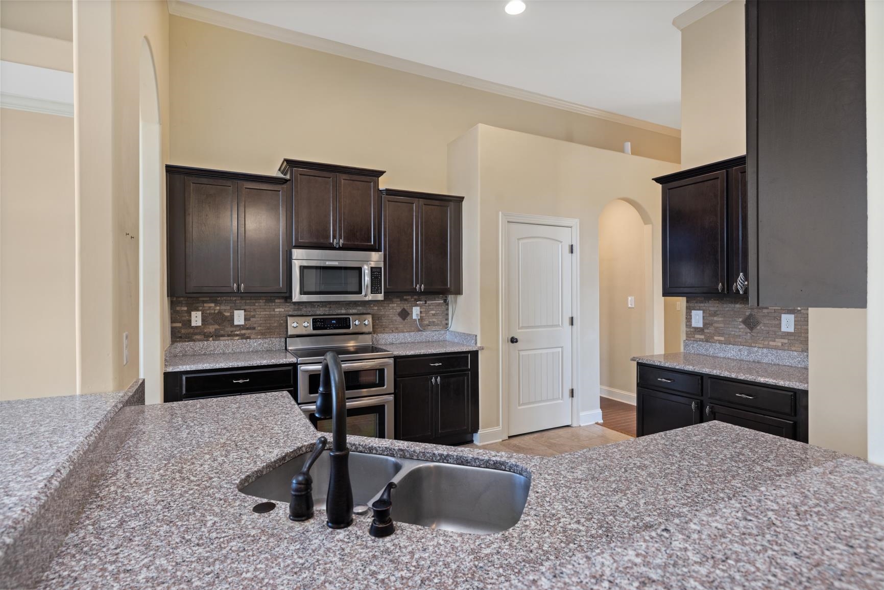 110 James Xing Dr Property Photo 12