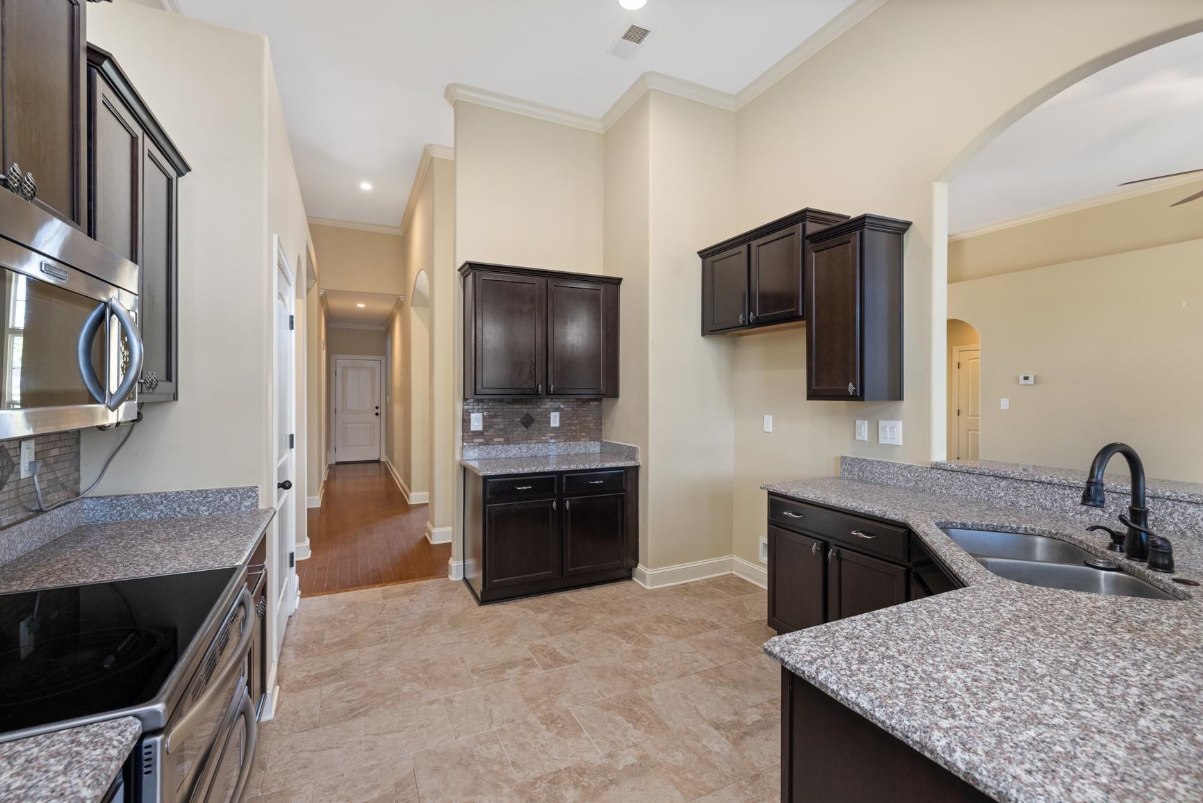 110 James Xing Dr Property Photo 14