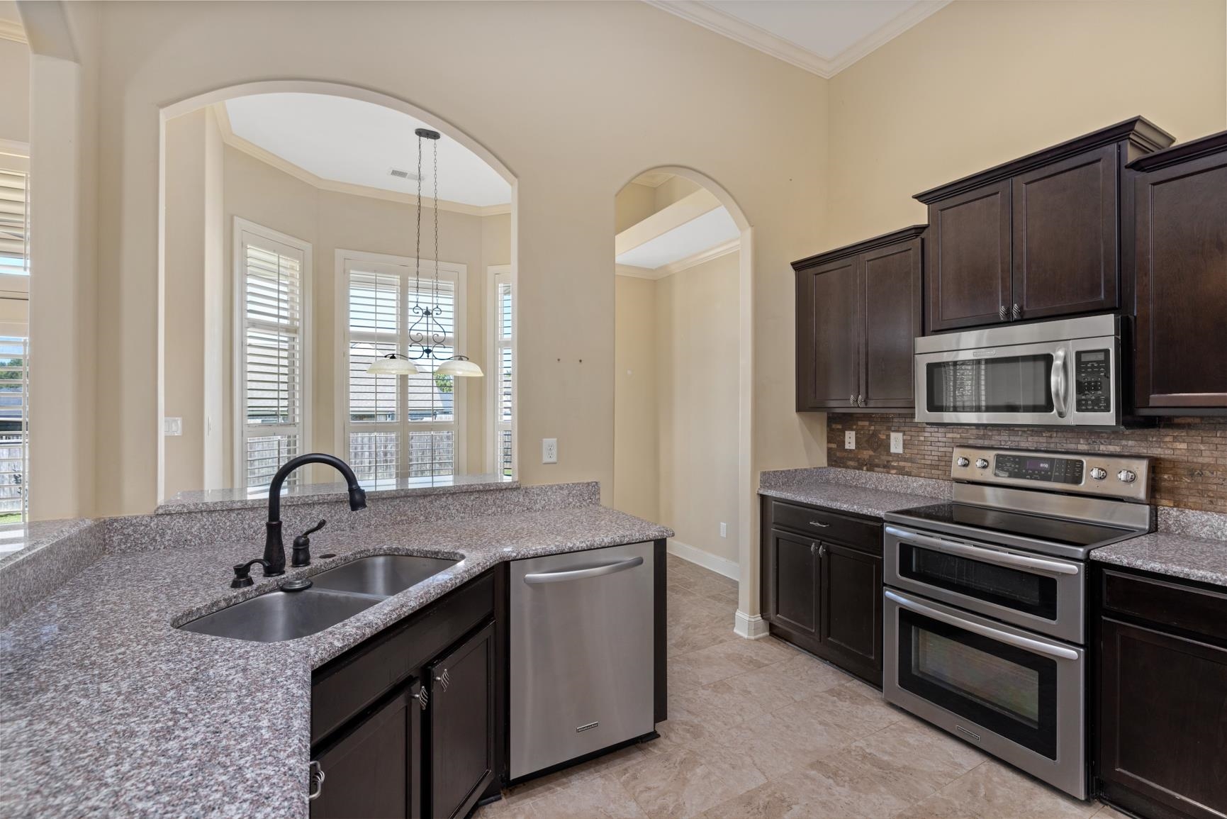 110 James Xing Dr Property Photo 16