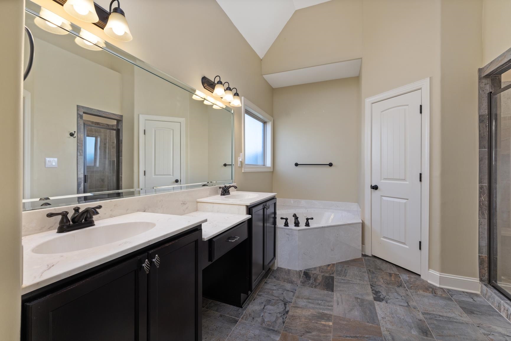 110 James Xing Dr Property Photo 23