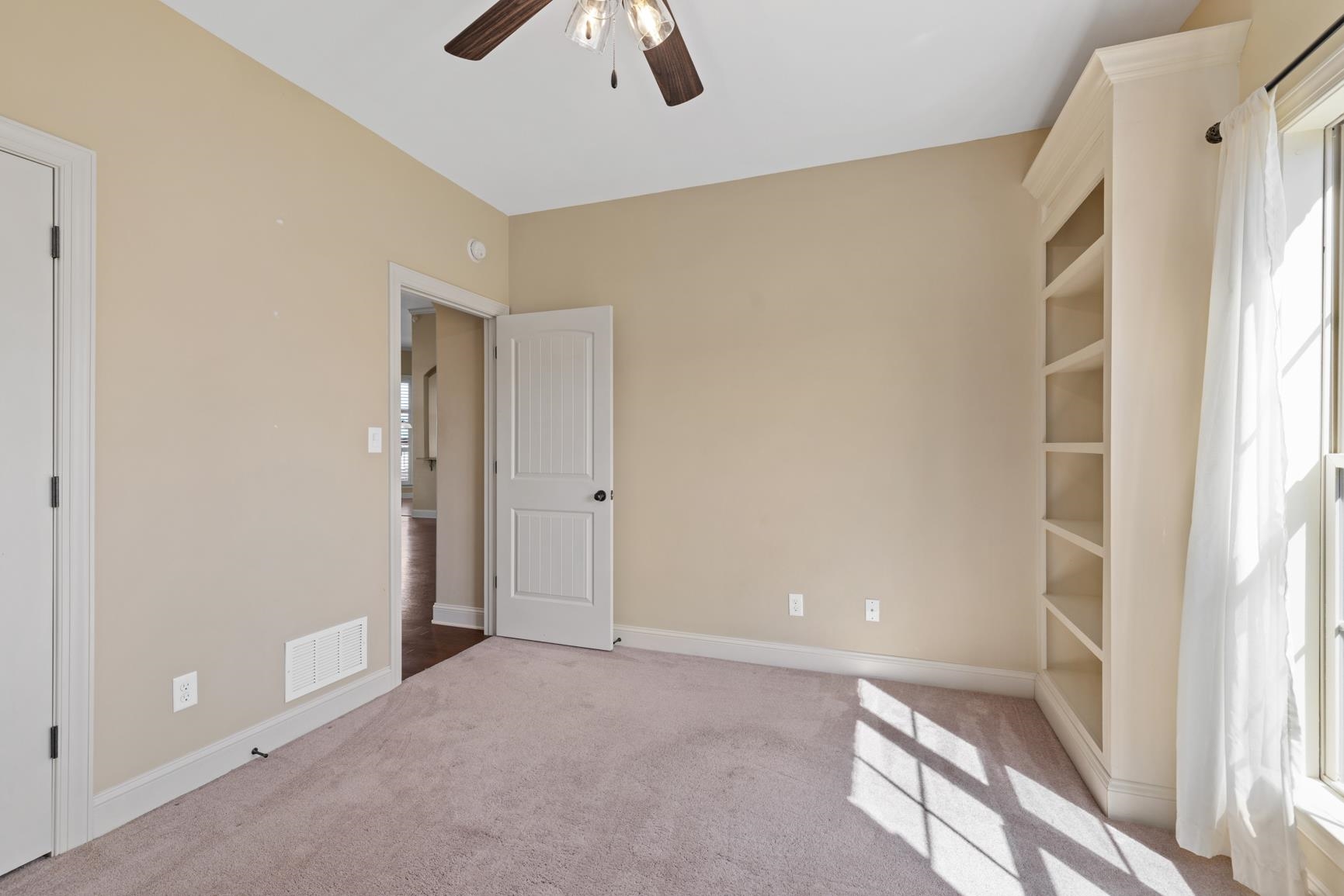 110 James Xing Dr Property Photo 29
