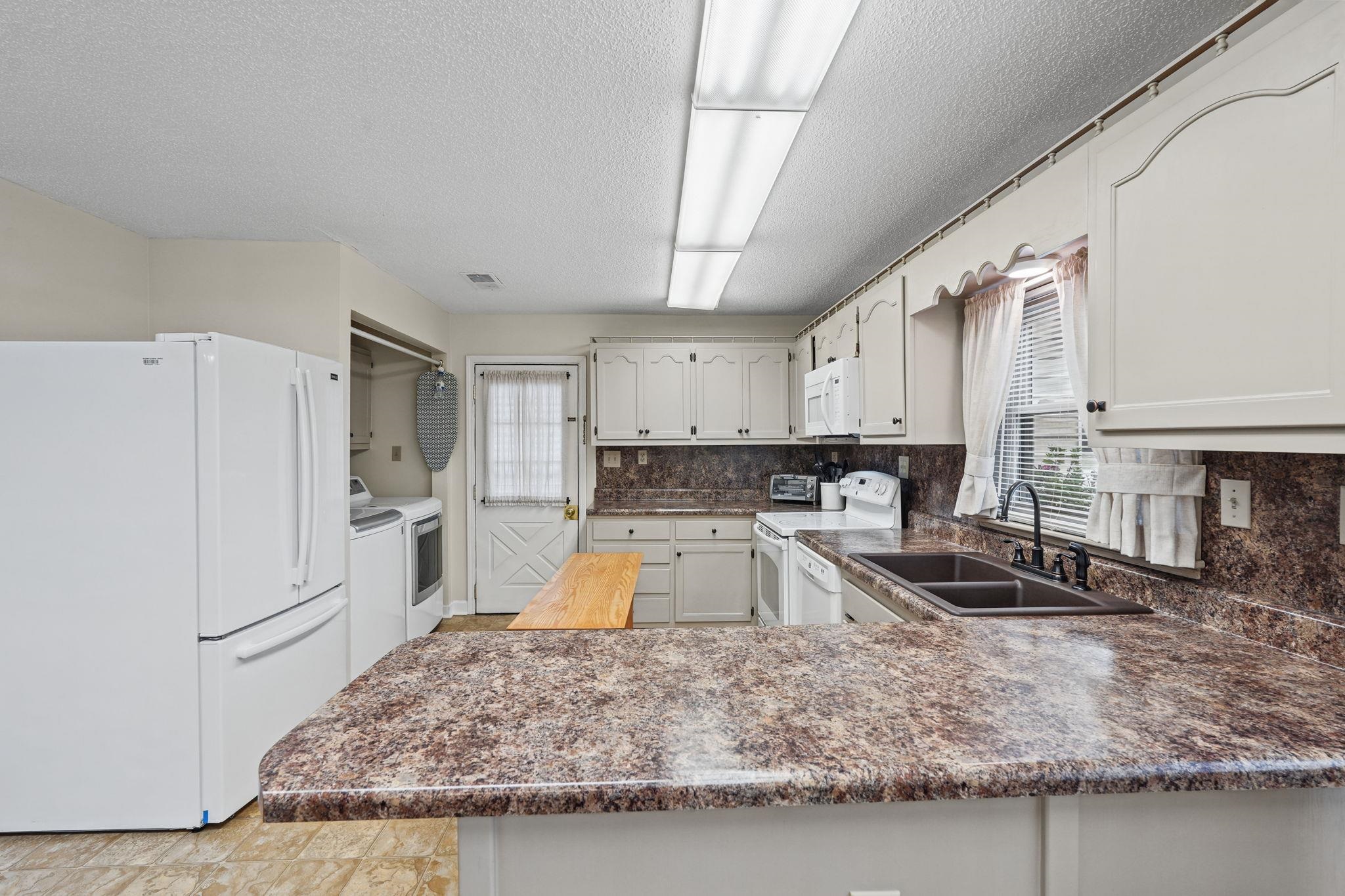 75 Vita Way Property Photo 9