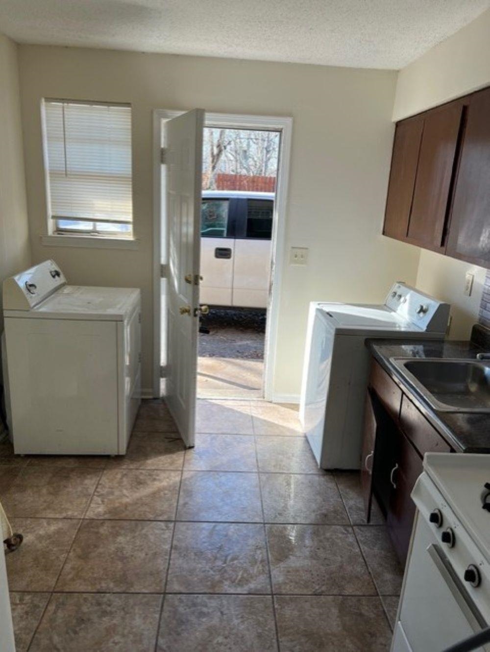 261 Keel Ave Property Photo 12