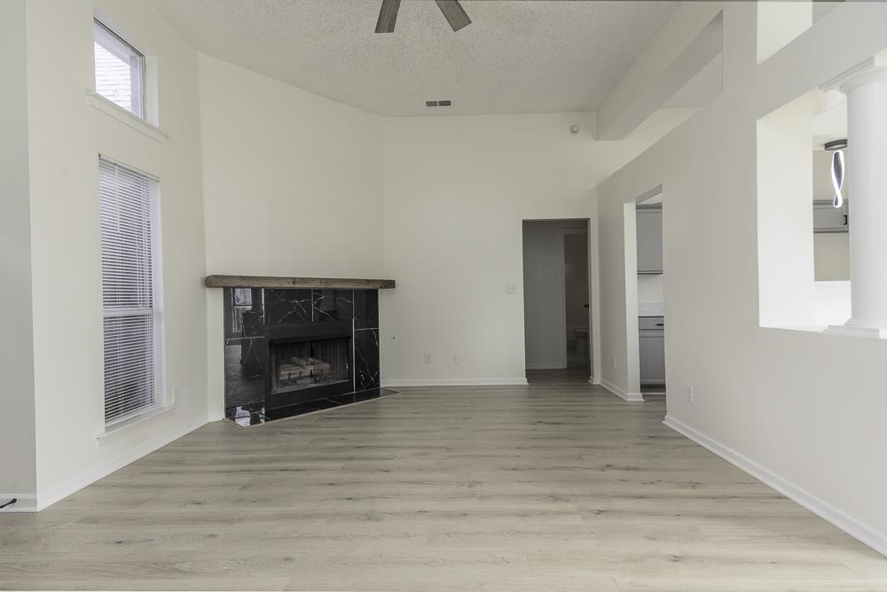 9761 Misty Bay Cv Property Photo 11