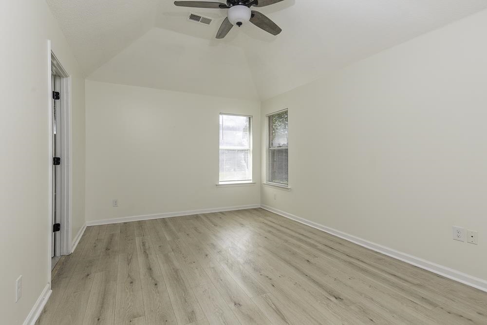 9761 Misty Bay Cv Property Photo 25
