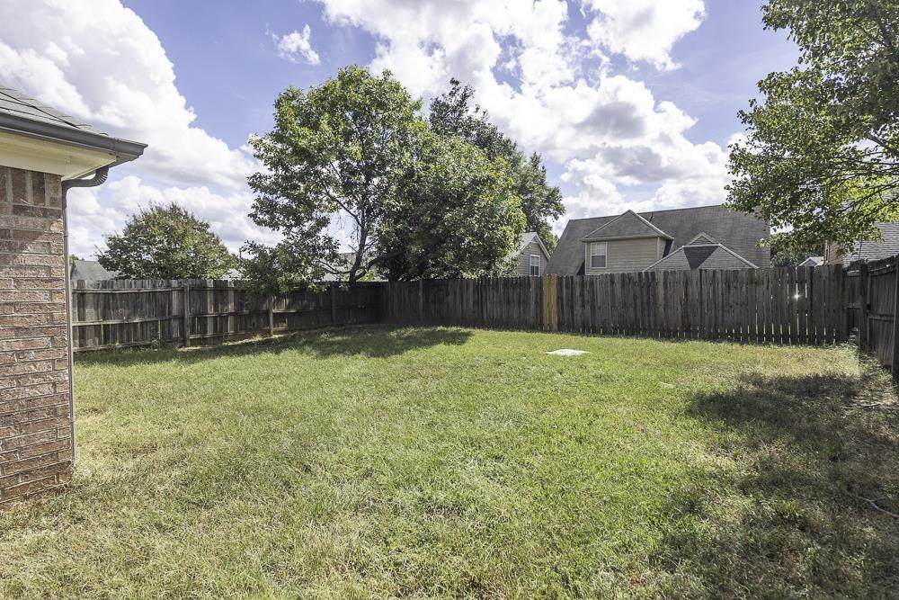 9761 Misty Bay Cv Property Photo 26