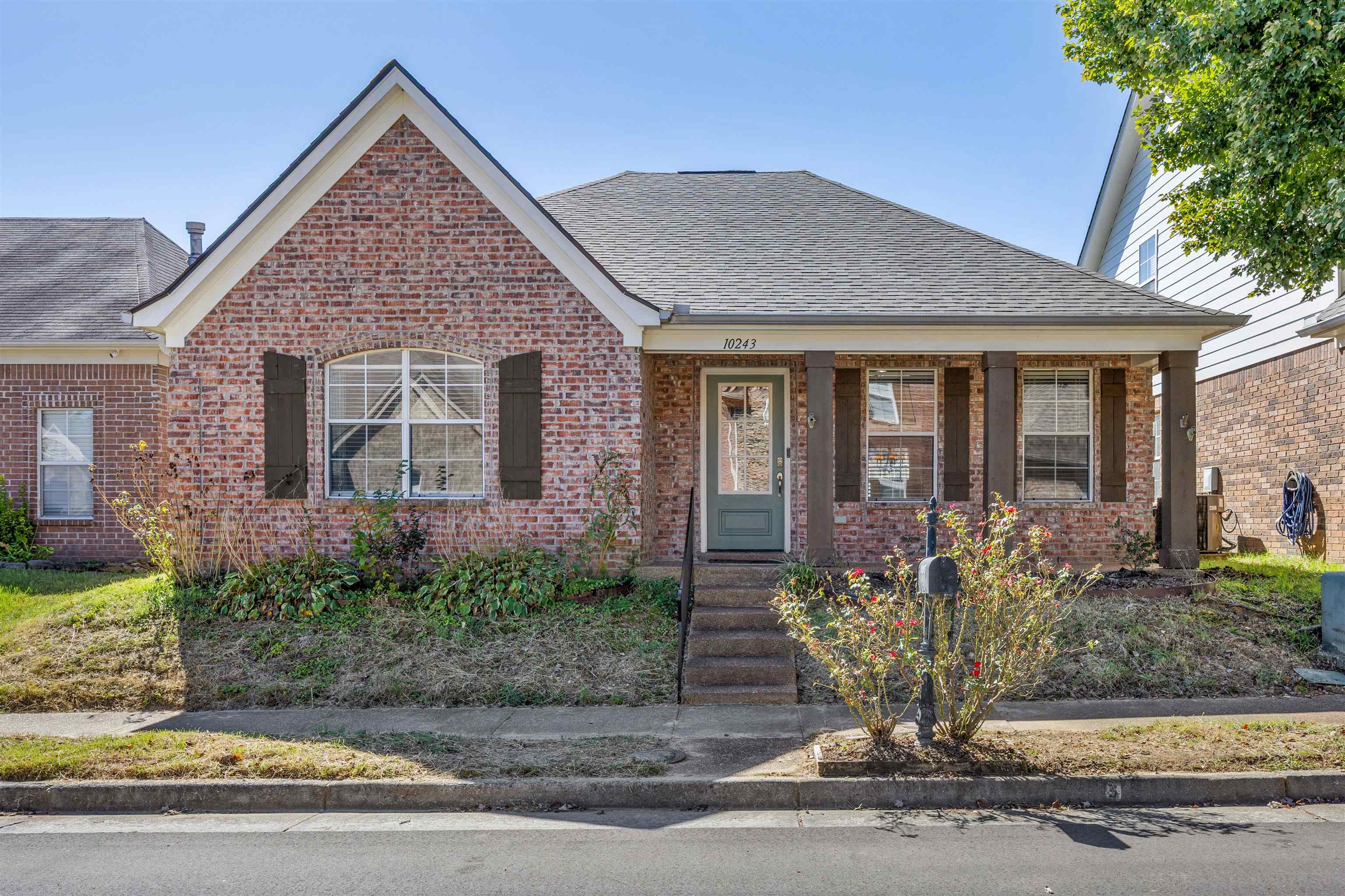 10243 Morning Hill Dr Property Photo 1