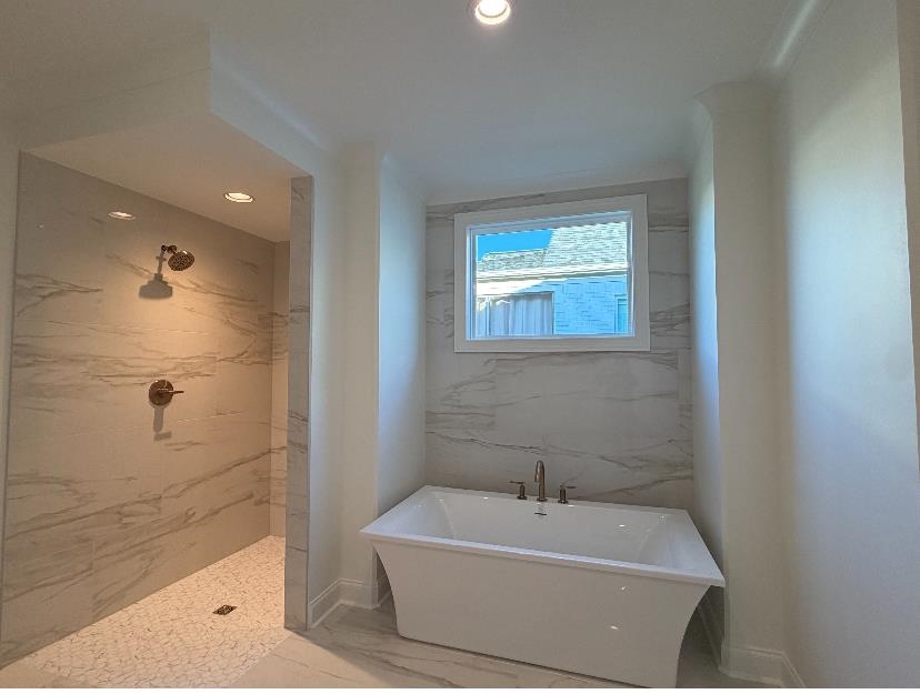 210 Rambling Rex Trl Property Photo 10
