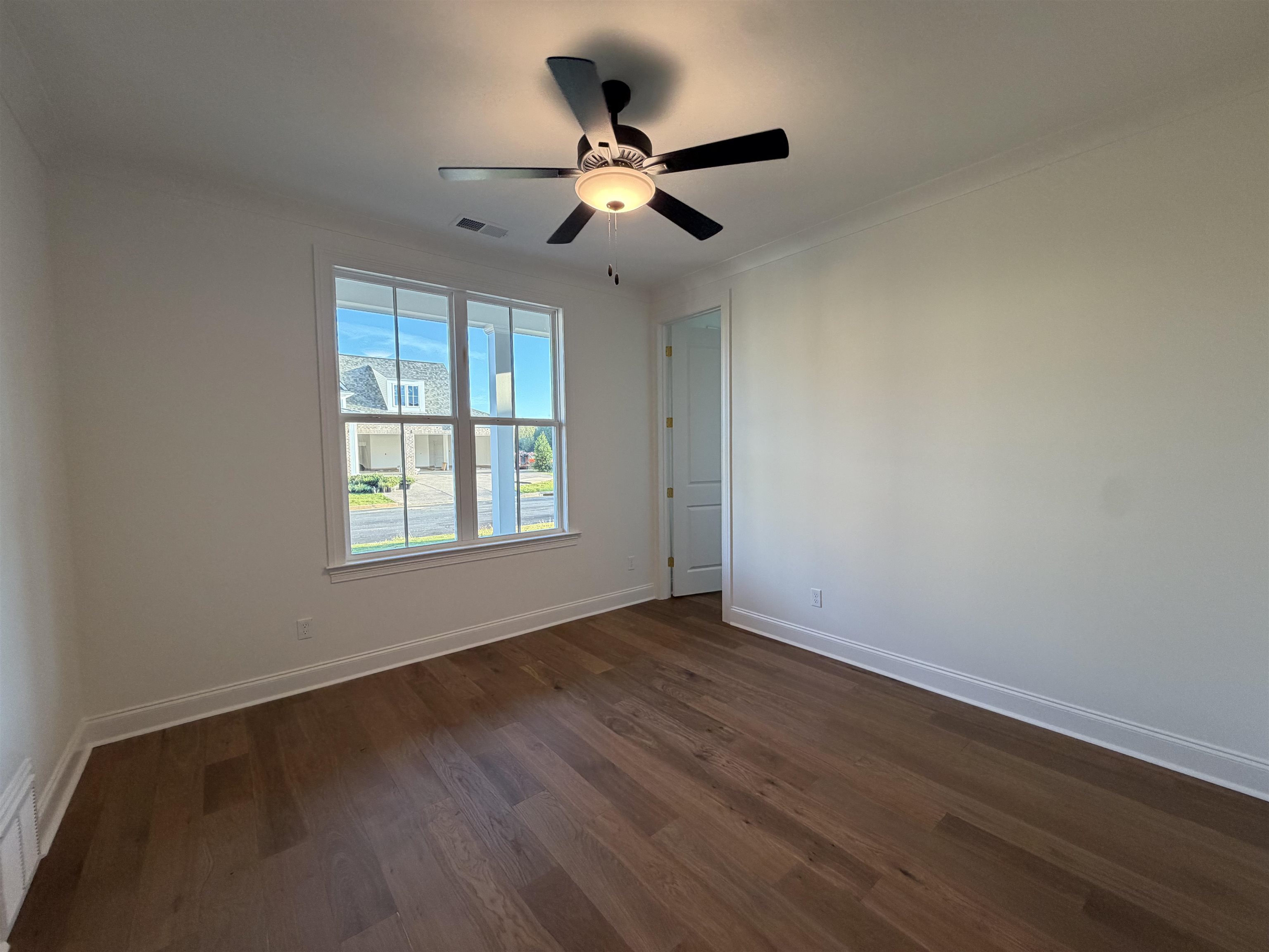 210 Rambling Rex Trl Property Photo 14