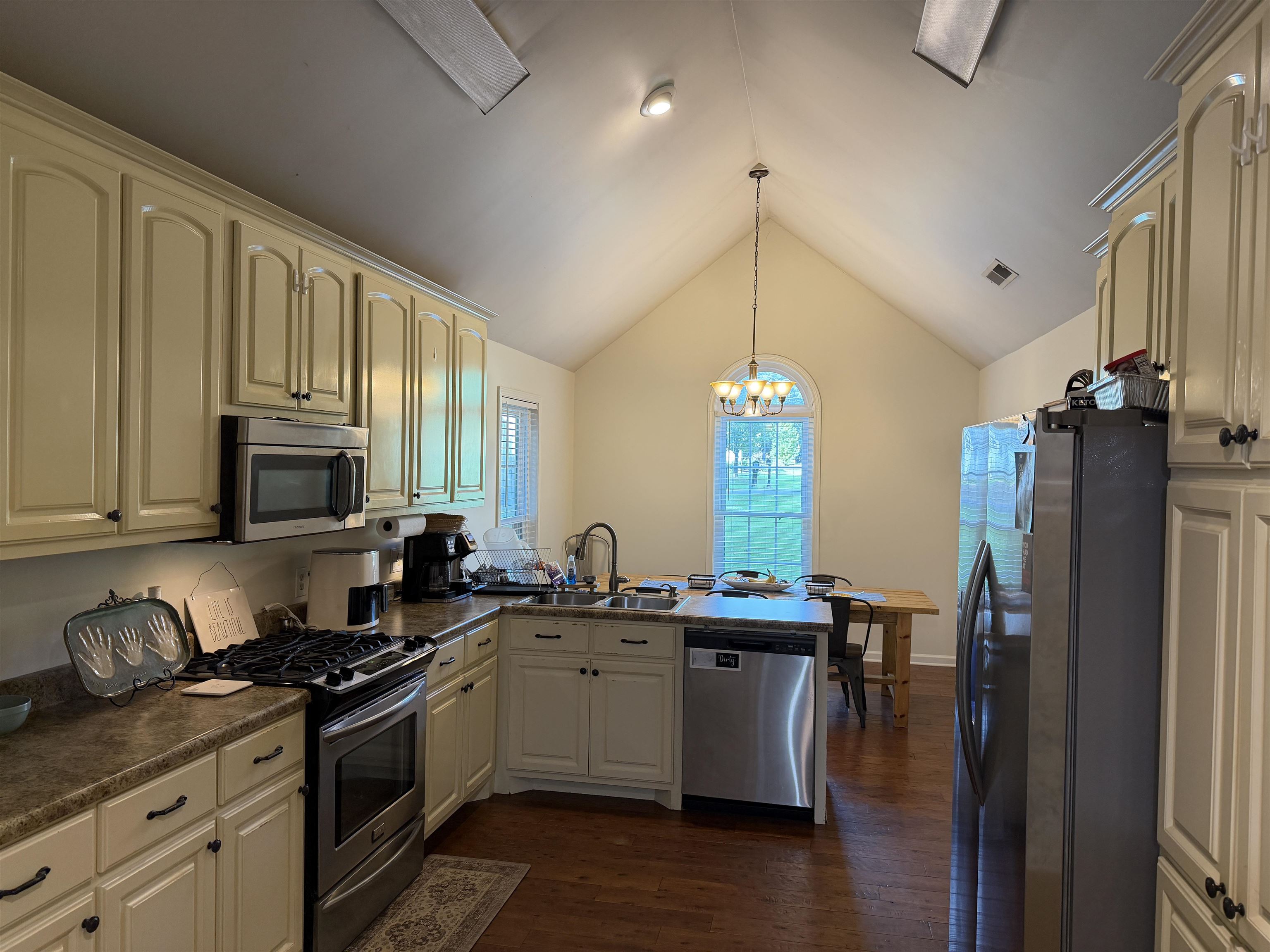 1118 Casey Springs Cir Property Photo 7