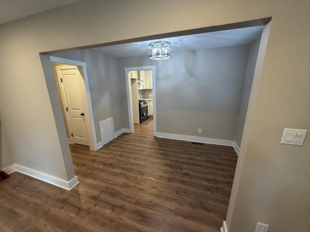 581 Eastern Dr Property Photo 6