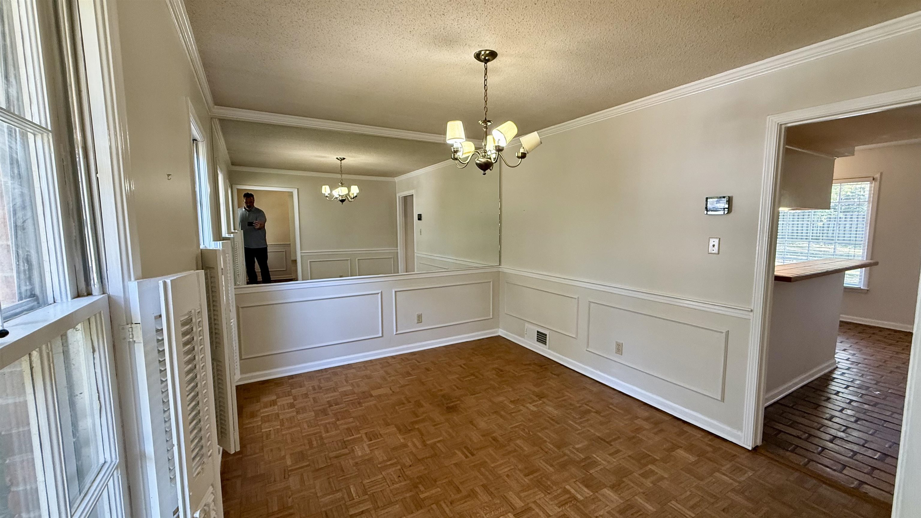 2344 Howard Rd Property Photo 11