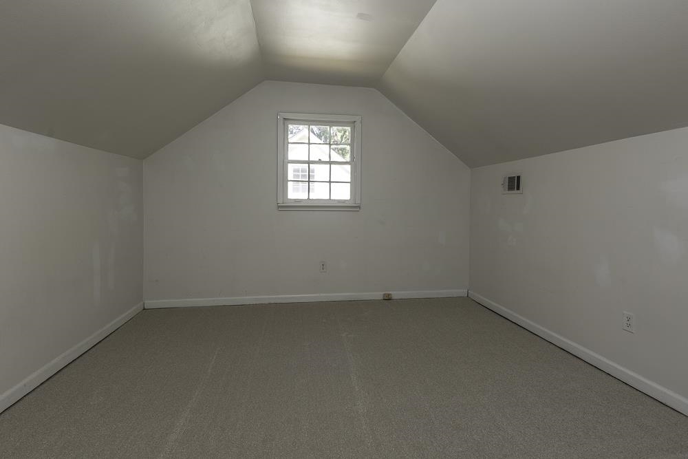 2112 Allenby Rd Property Photo 18