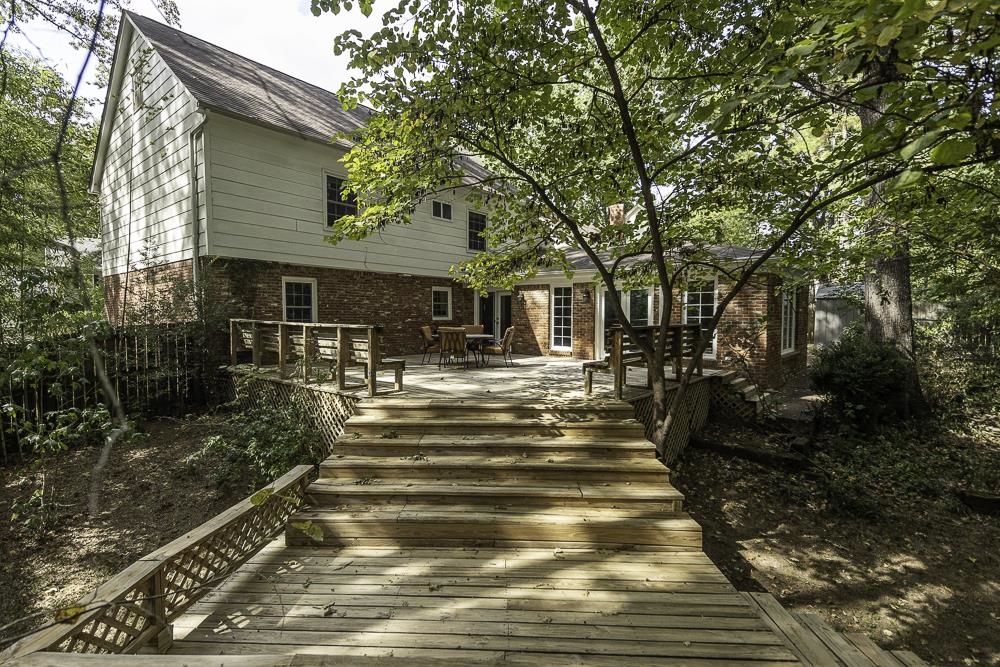 2112 Allenby Rd Property Photo 37