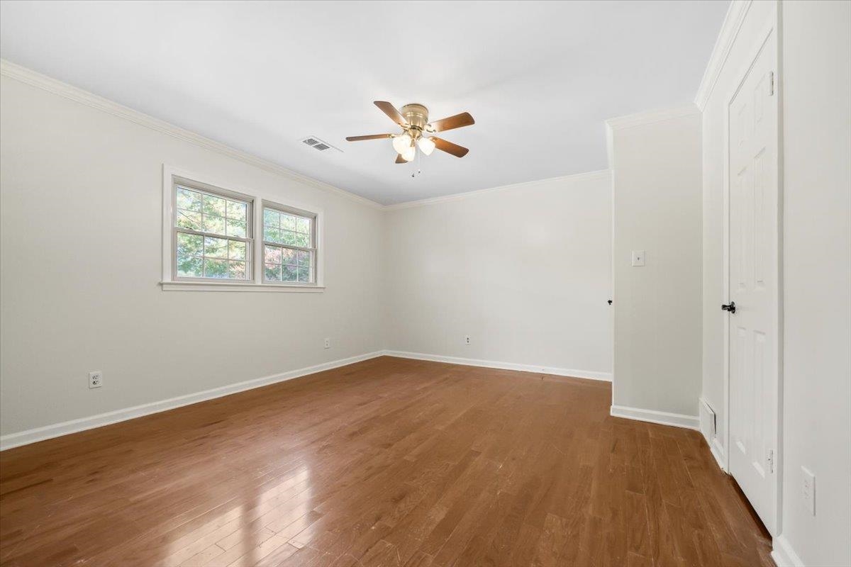 7970 Farindon Dr Property Photo 29