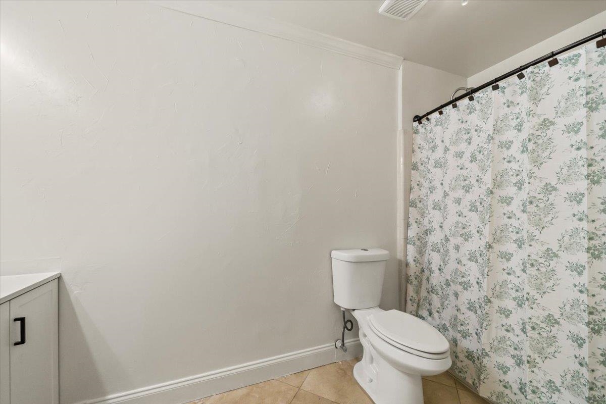 7970 Farindon Dr Property Photo 30