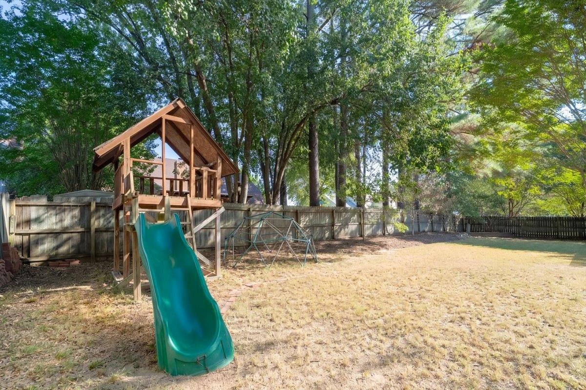 7970 Farindon Dr Property Photo 37