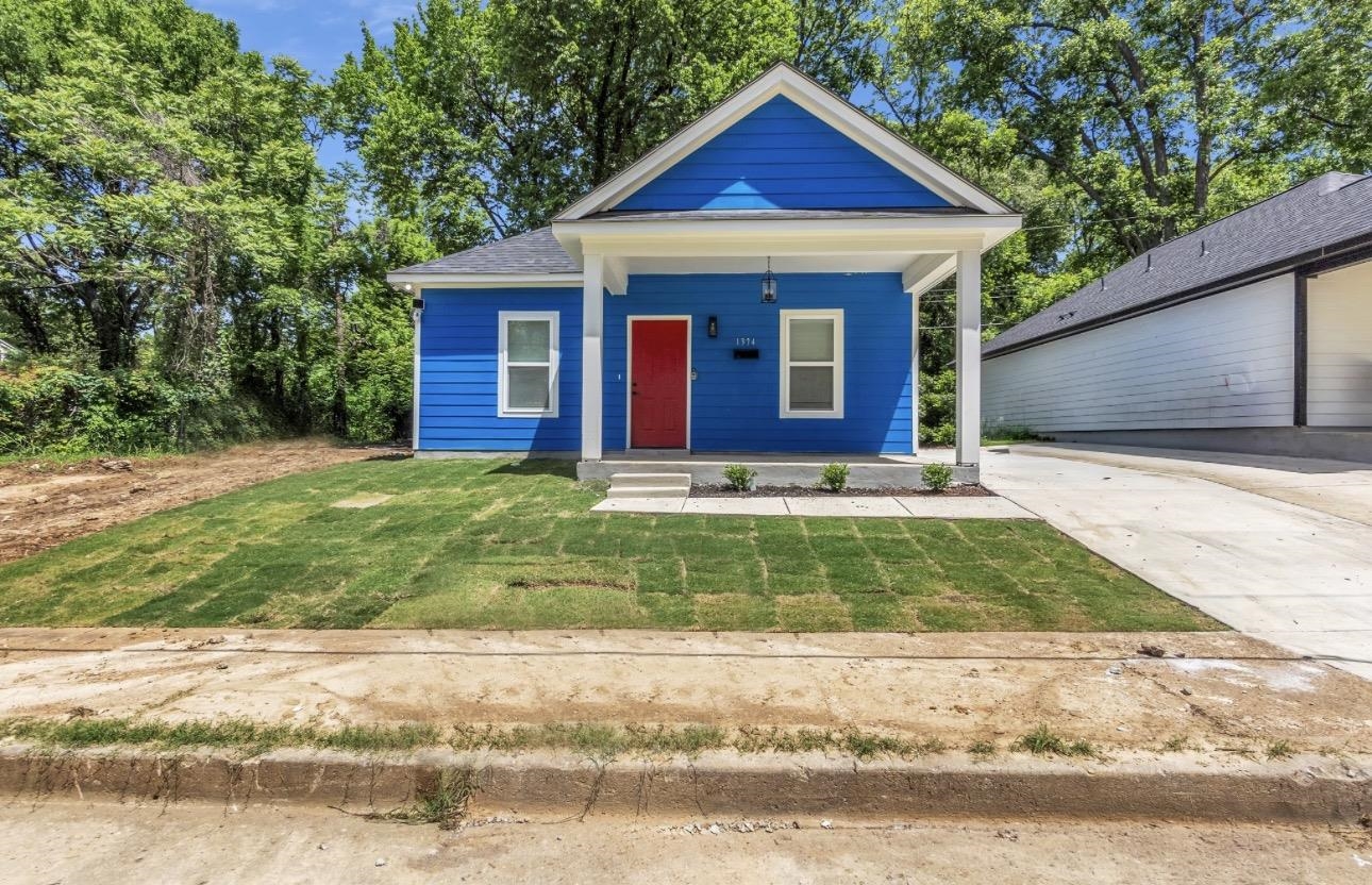 1374 Dow Pl Property Photo 1
