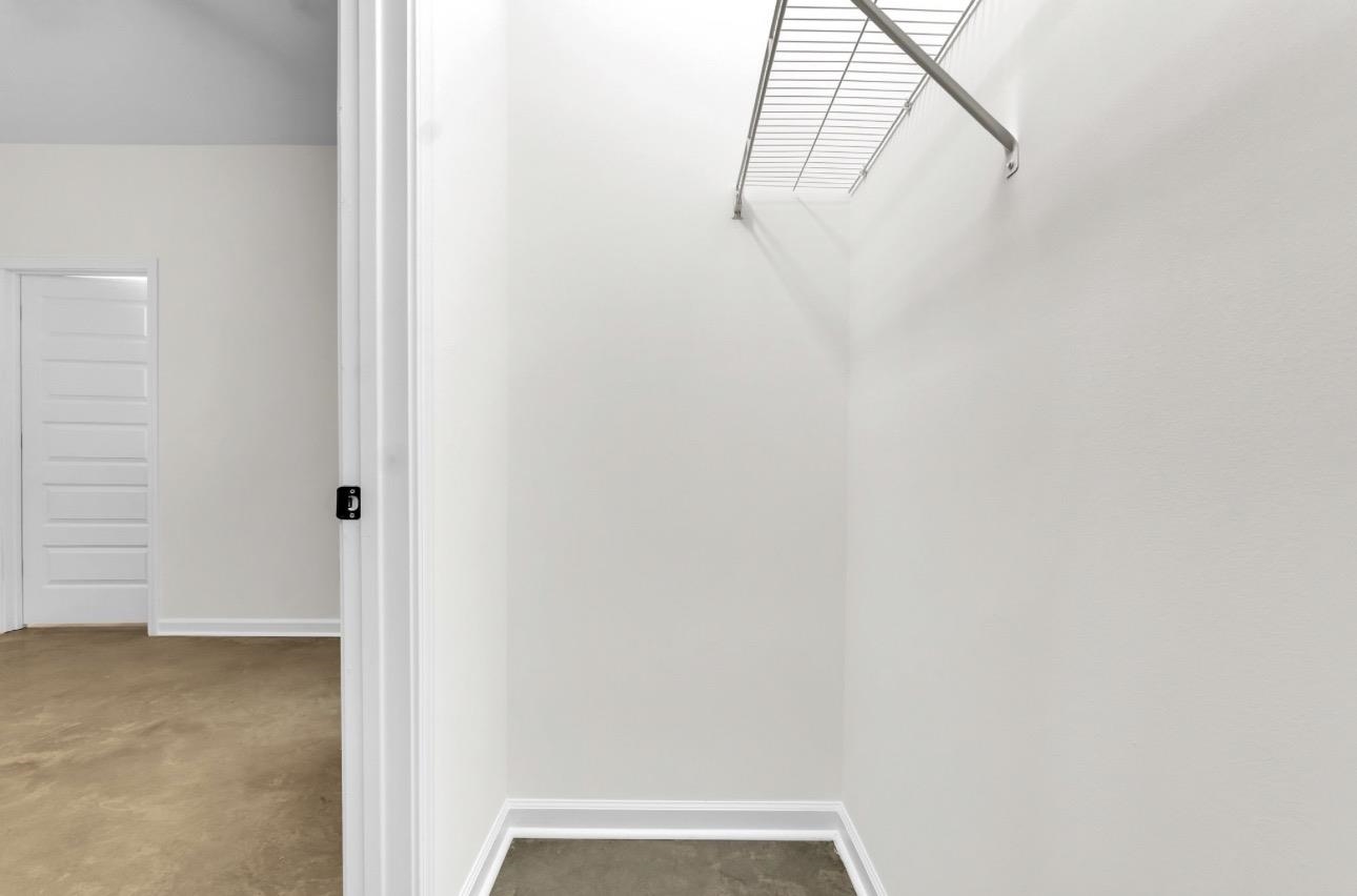 1374 Dow Pl Property Photo 7