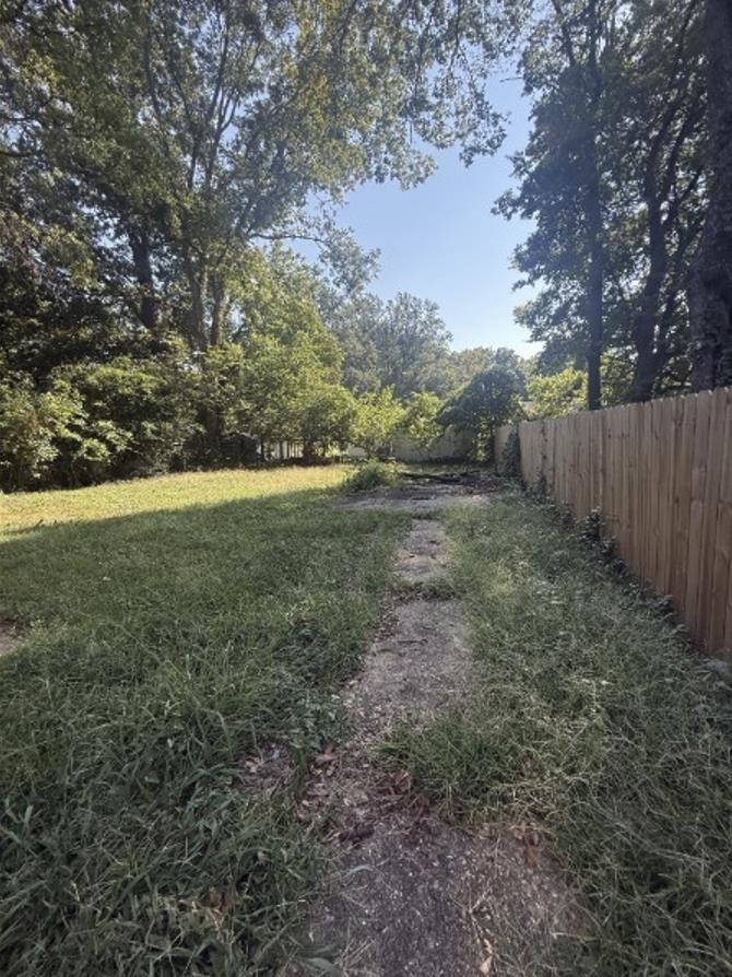 580 Marianna St Property Photo 5