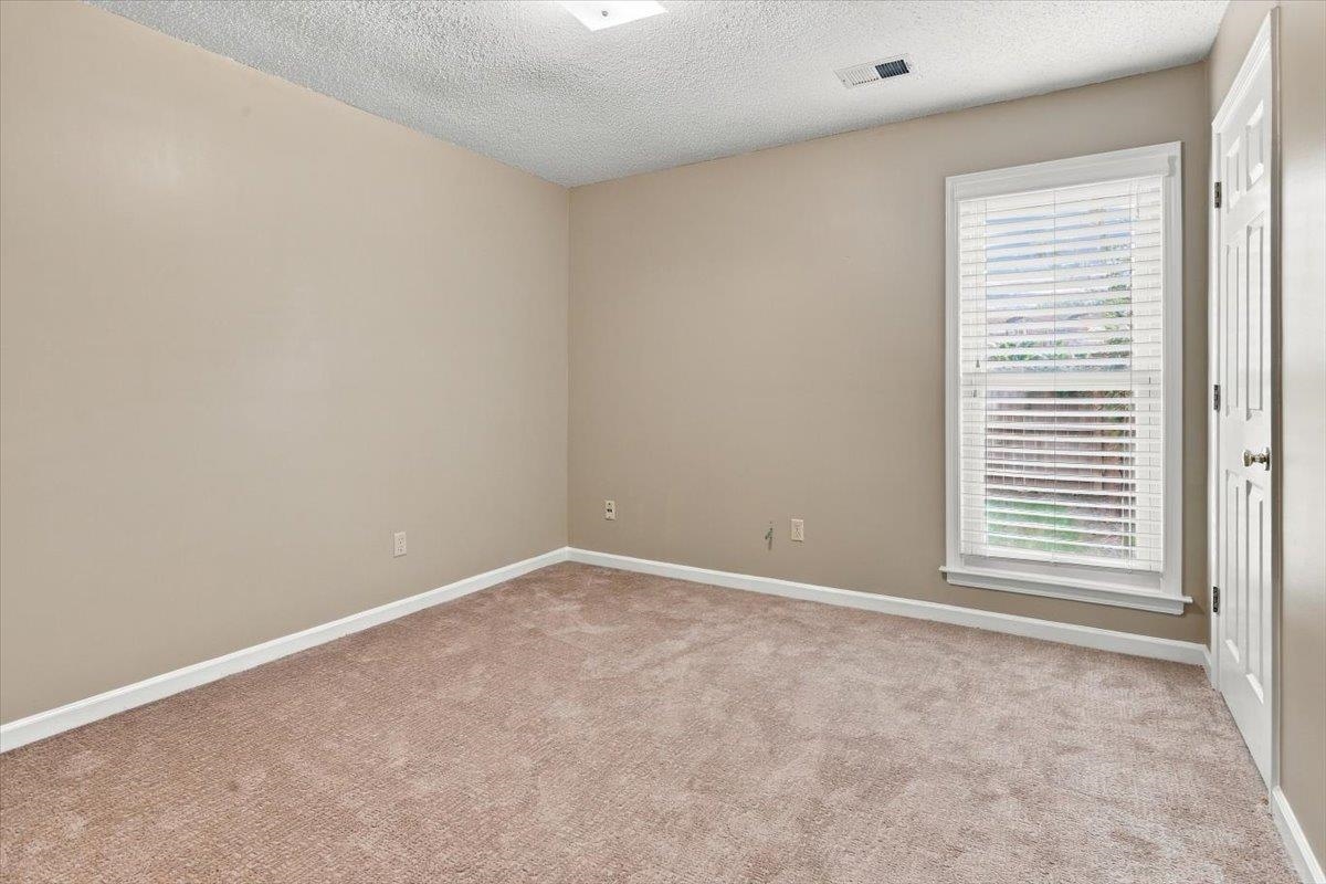 3490 Summerdale Dr Property Photo 17