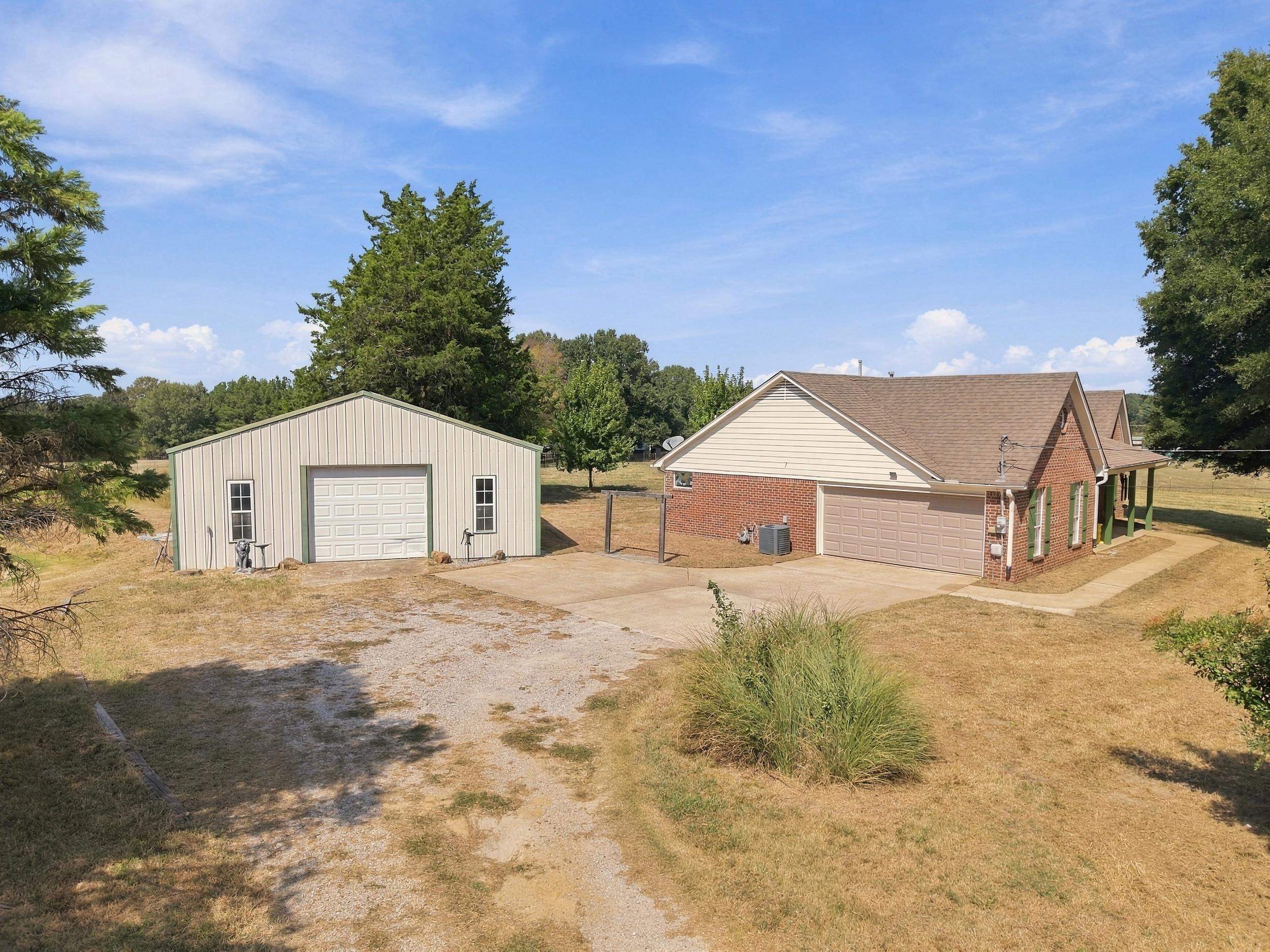 4470 Mebane Rd Property Photo 5