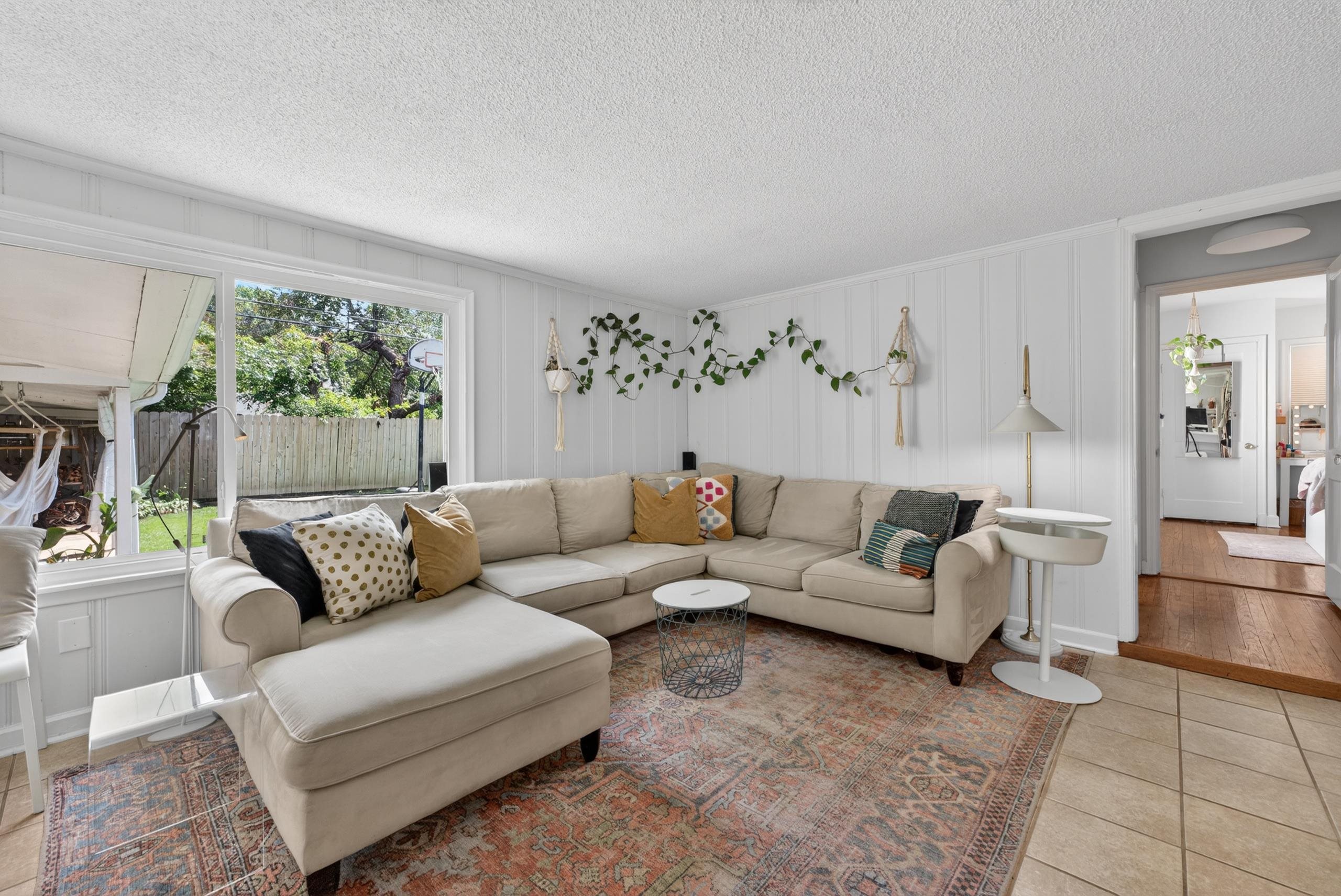 3651 Philwood Ave Property Photo 11
