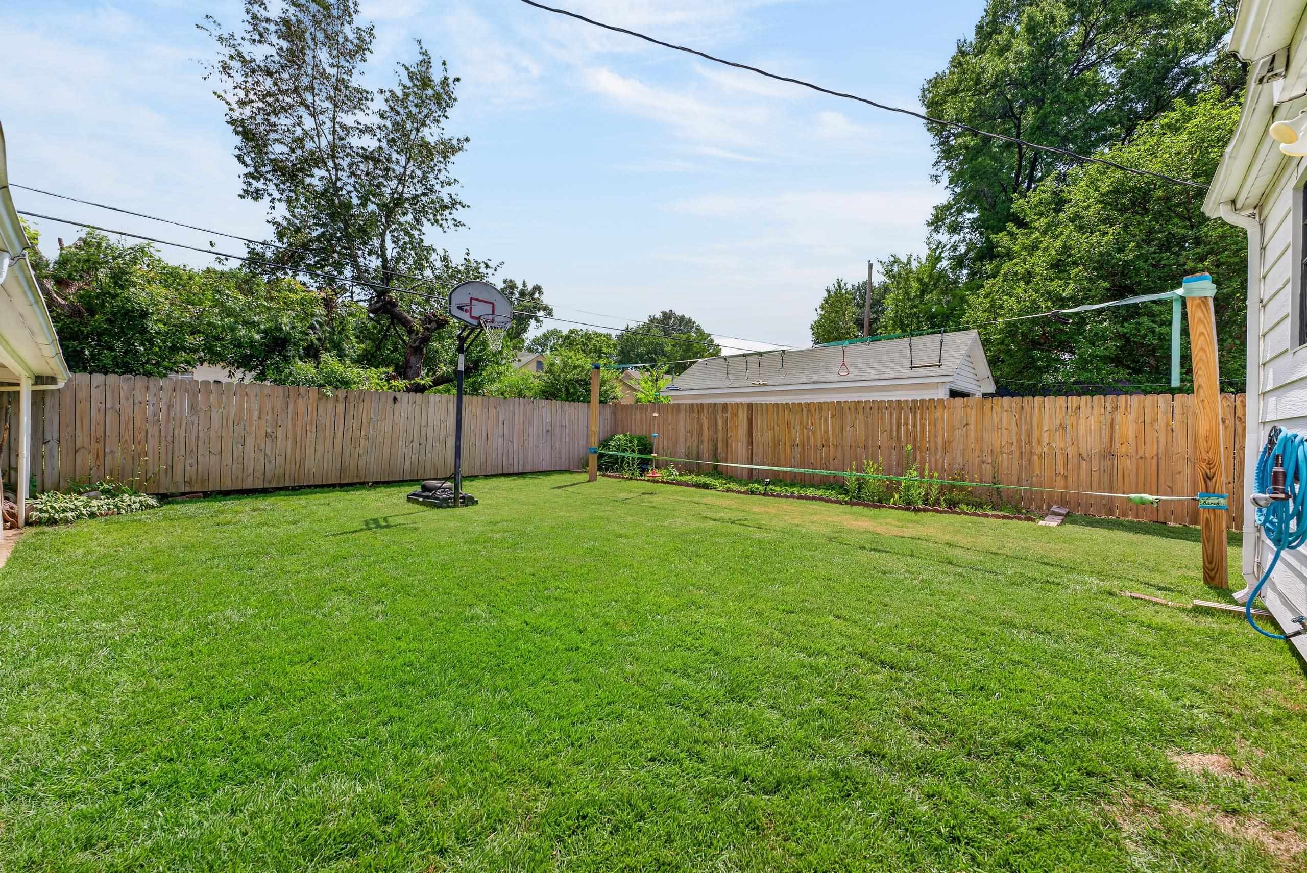3651 Philwood Ave Property Photo 28