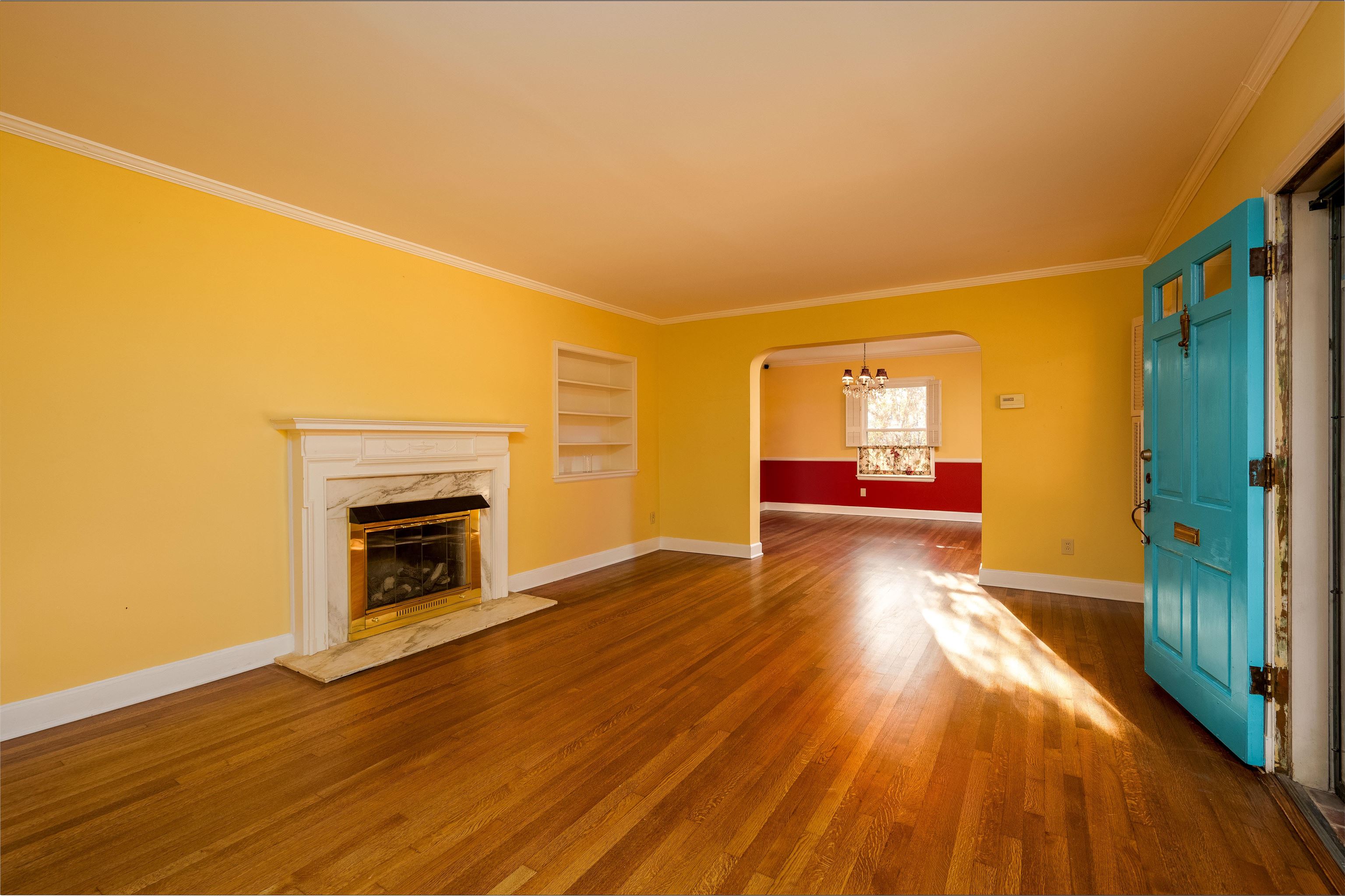 3365 Central Ave Property Photo 4