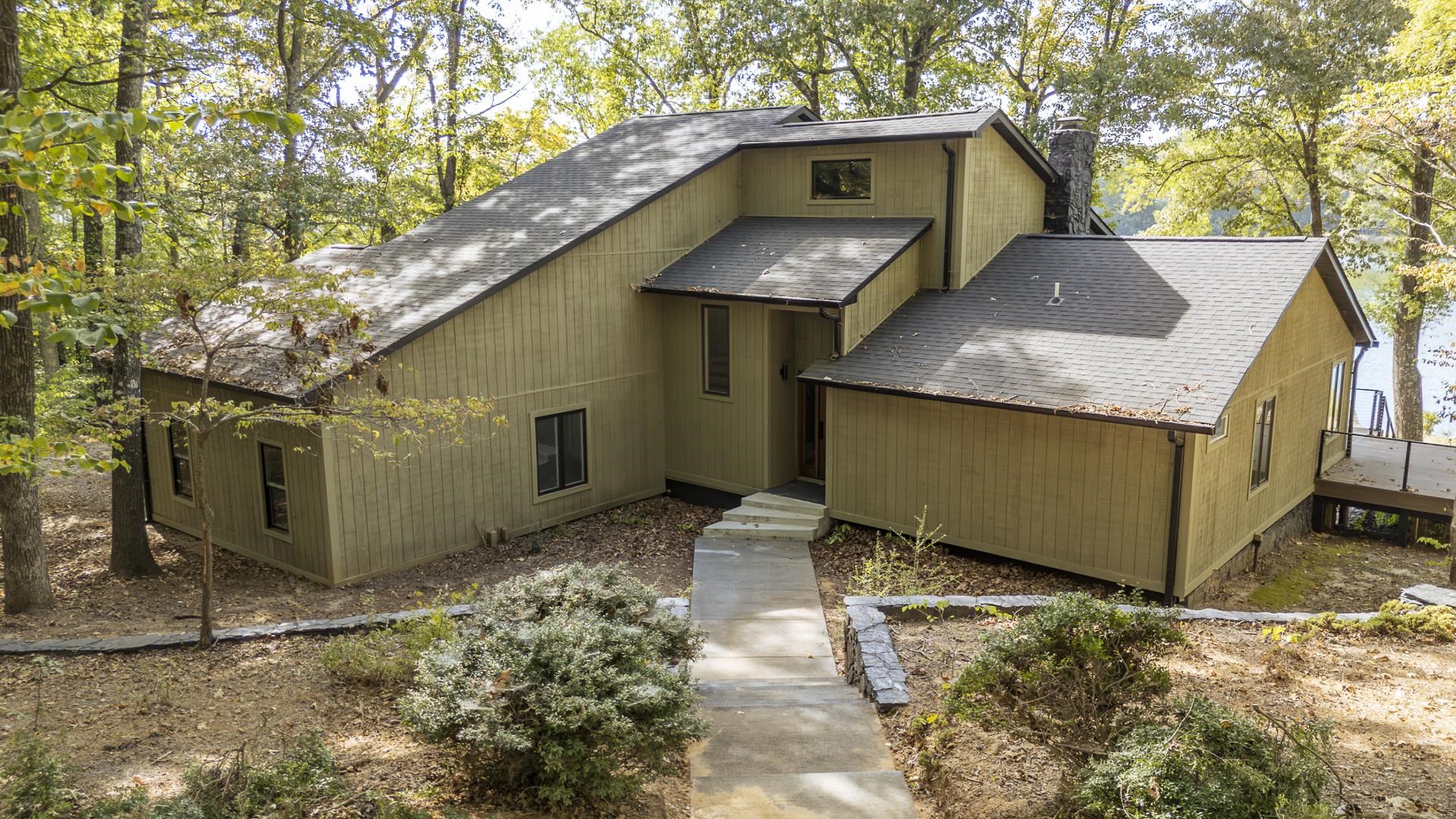 70 Red Bud Trl Property Photo 1
