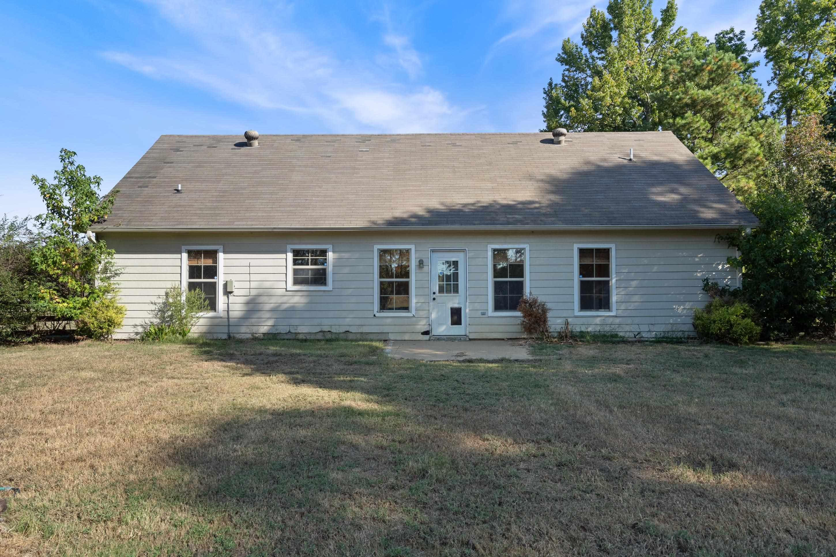 239 Amber Cir Property Photo 6