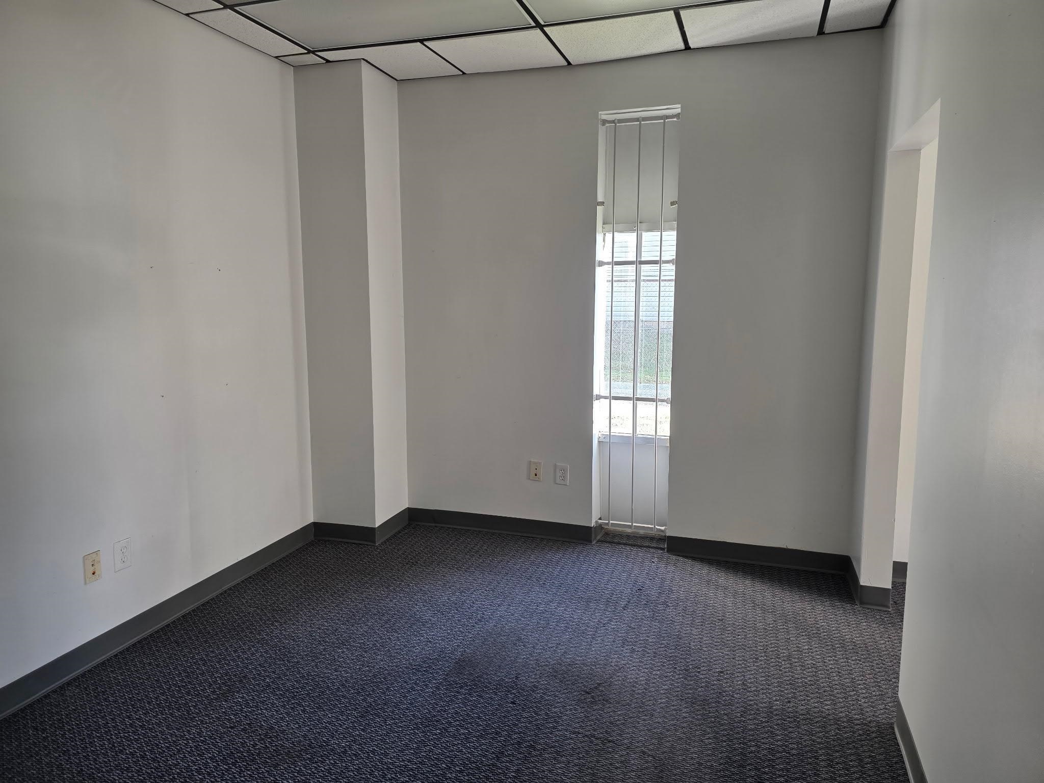 29 Miller Ave Property Photo 13