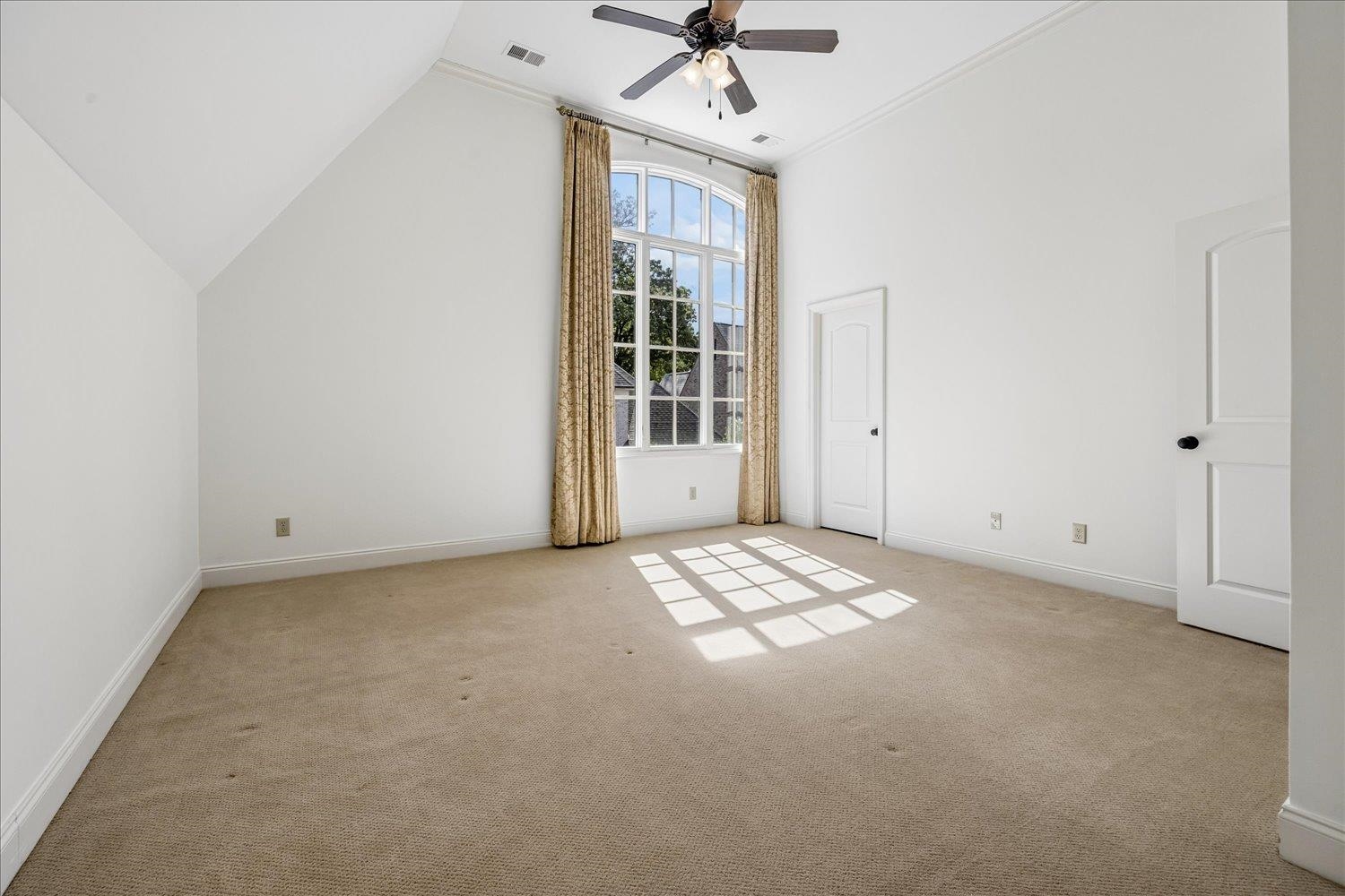 6326 Maison Privee Cv Property Photo 28
