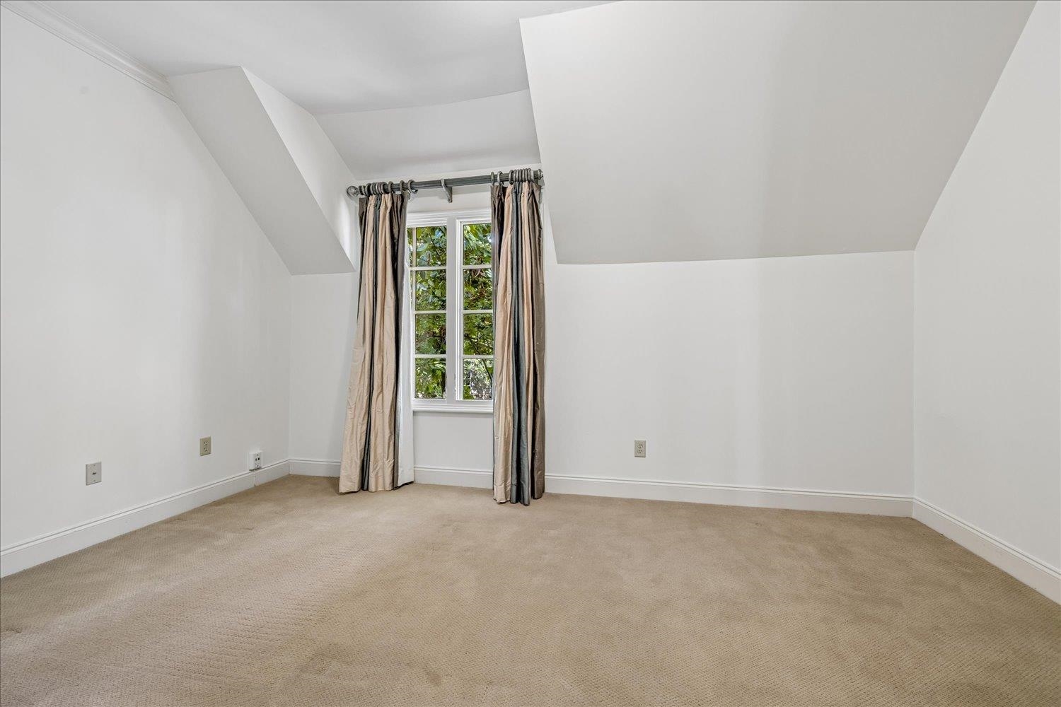 6326 Maison Privee Cv Property Photo 30